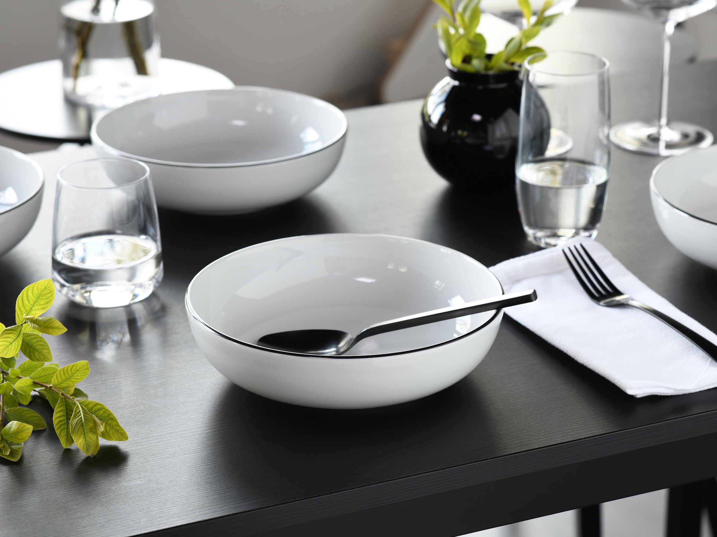 CreaTable Schale »Allround Black Line, Poke Bowl 21 cm 4-tlg«, 4 tlg., aus Porzellan, Daily Use, Zeitlos