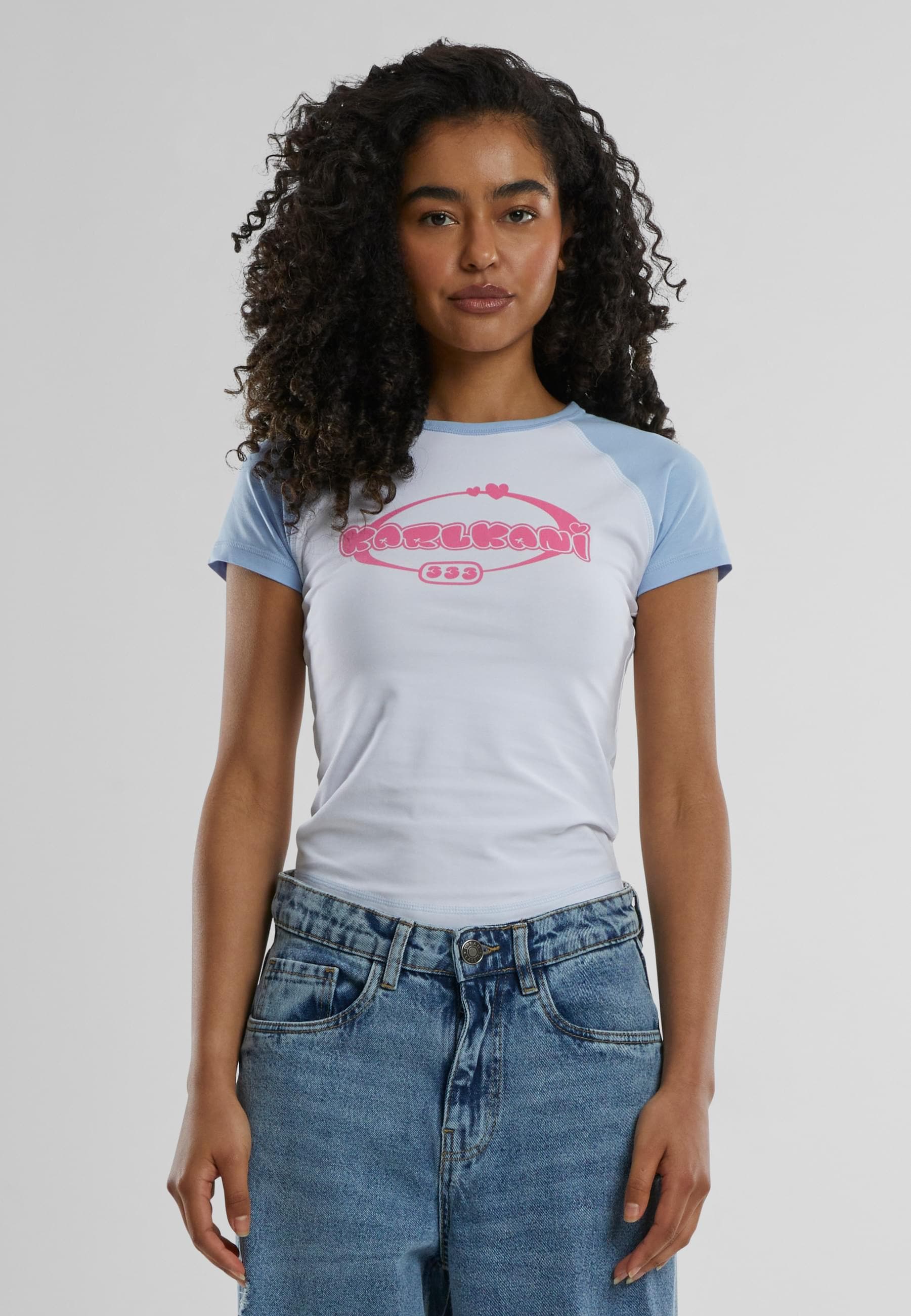 Karl Kani T-Shirt »Karl Kani KW251-026-1 Woven Signature Kk Heart Tiny Tee« 1 Stk.