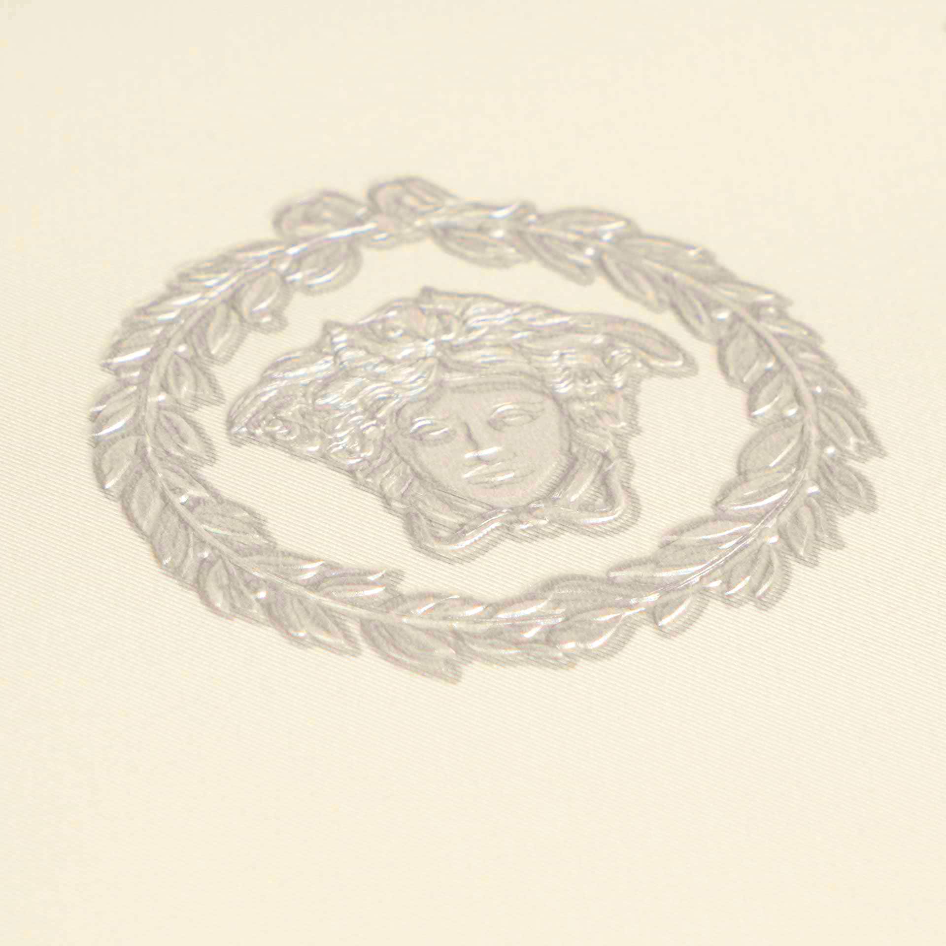 Versace Vliestapete »Versace 6 I Love Baroque –« 3D-Optik | Barock | Motiv geprägt Geometrisches Kreisdesign mit edlem Glanz & fein strukturierter Optik