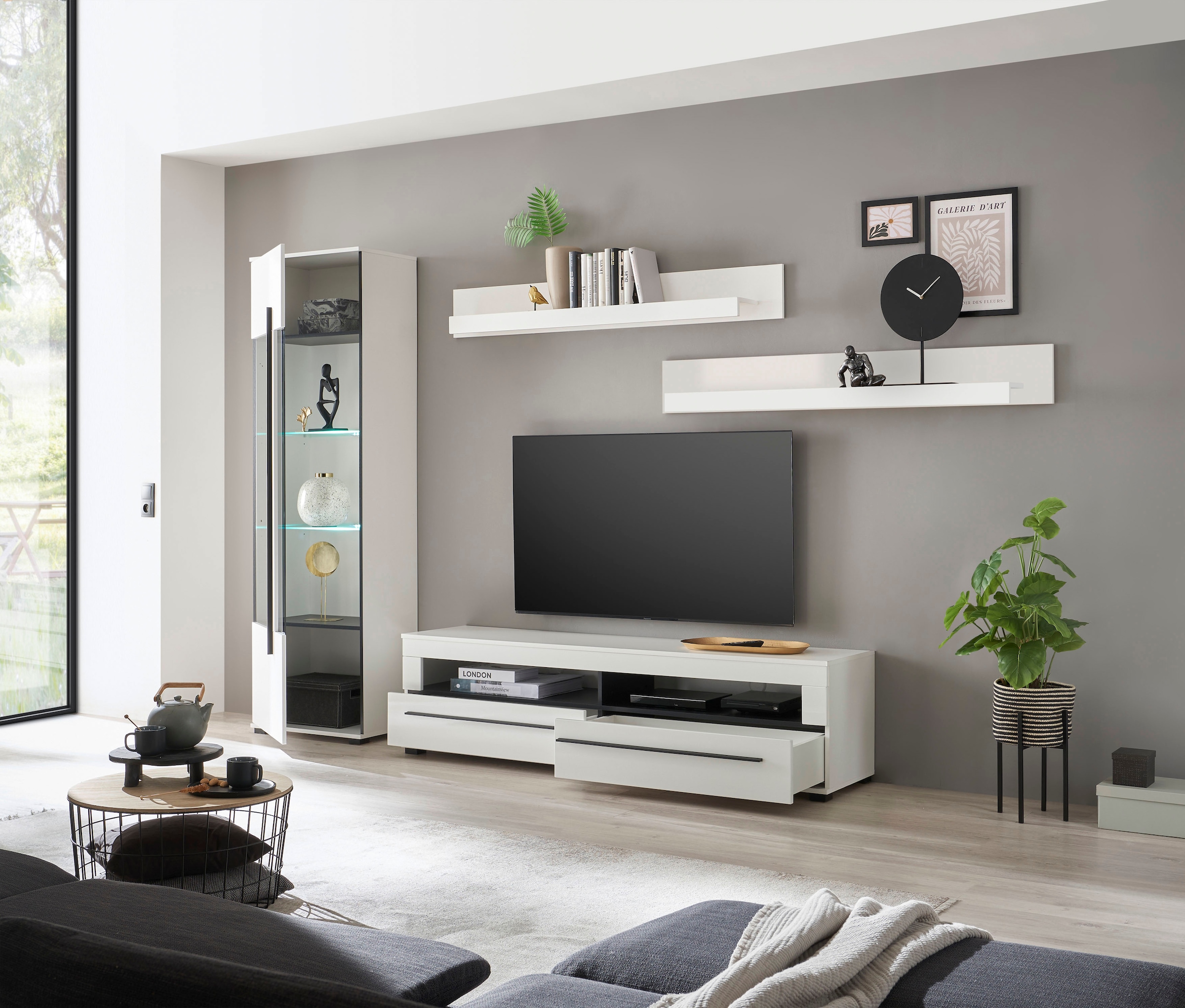 INOSIGN Wohnwand »Cantara, moderne Anbauwand, Wohnzimmer-Set, in Eiche Evoke oder Weiß«, (Set), enthält eine Vitrine, ein Lowboard und zwei Wandboards