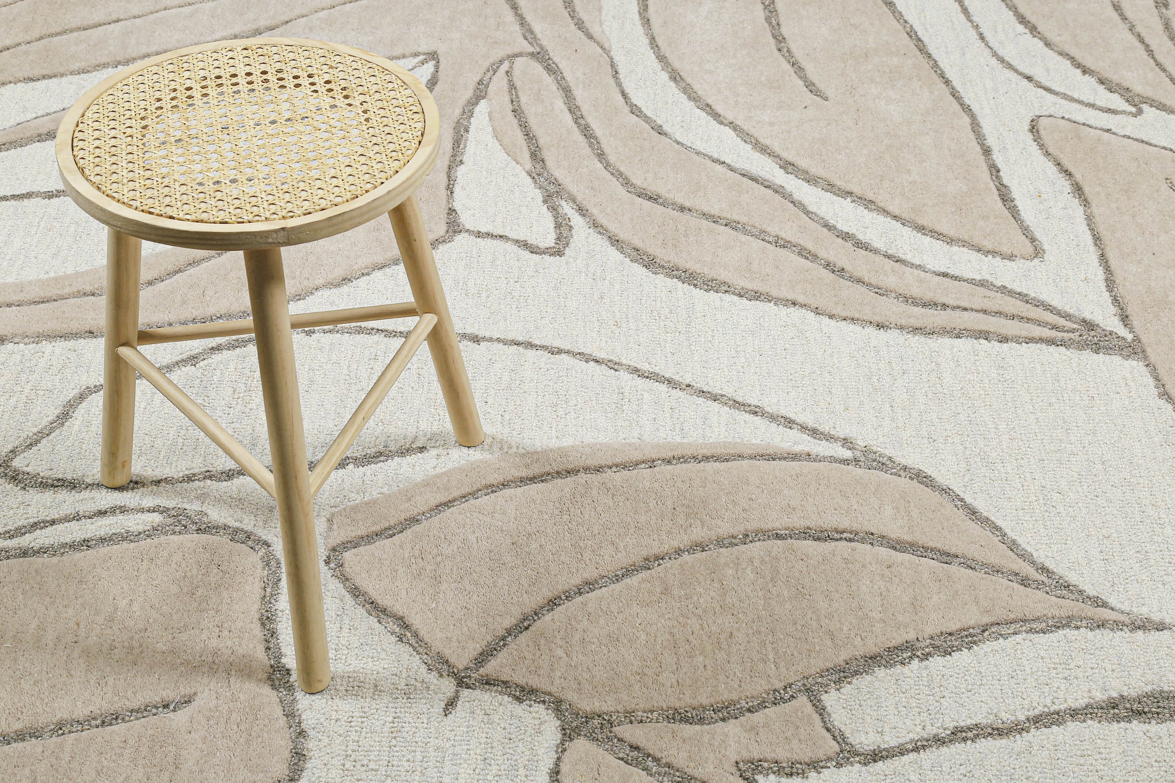 Wecon home Teppich »Tunia«, rechteckig, 10 mm Höhe, handgefertigt, floral, pflegeleicht, Wolle, Wohnzimmer, Schlafzimmer