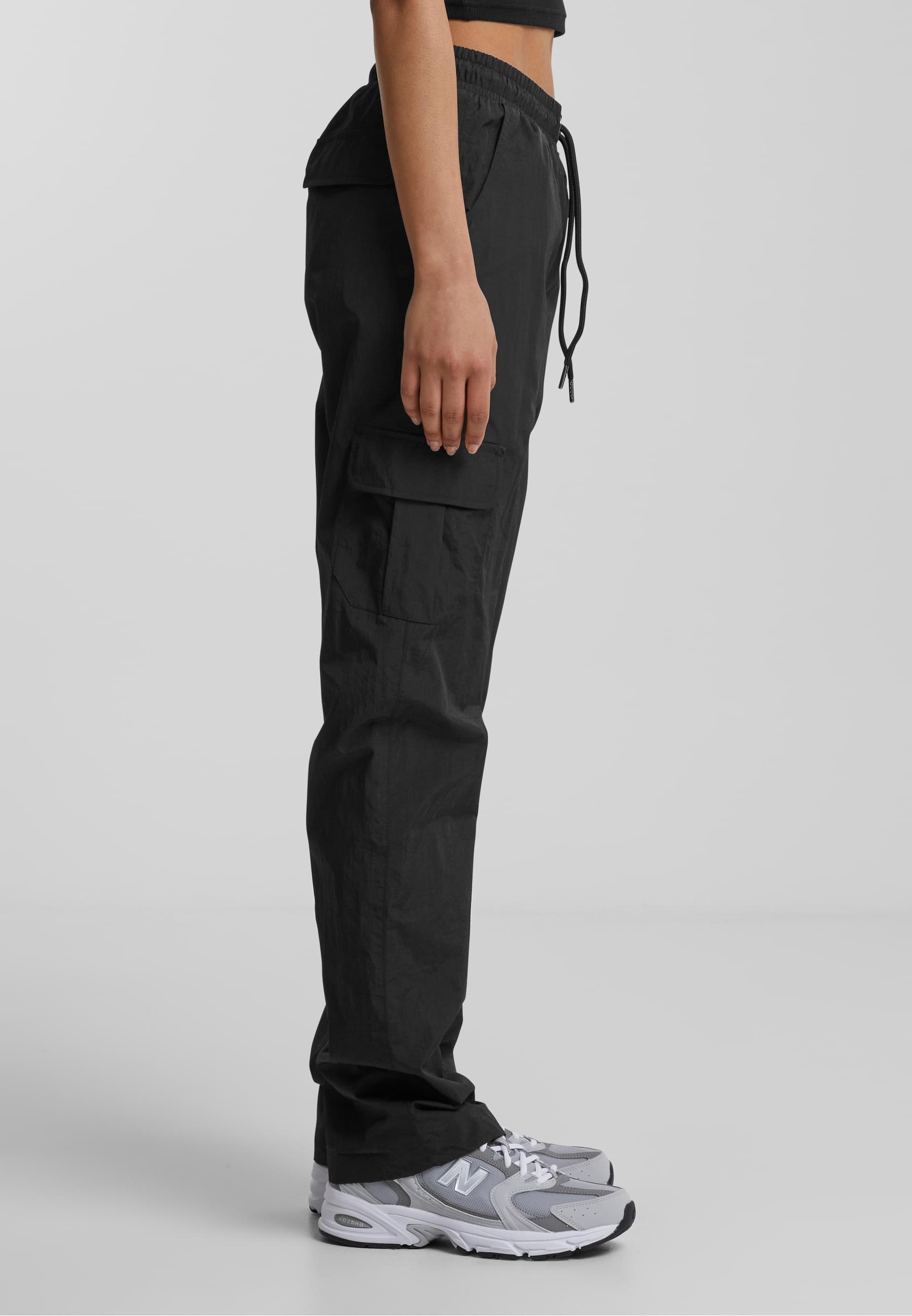URBAN CLASSICS Cargohose »Urban Classics Damen Ladies Nylon Cargo Pants«