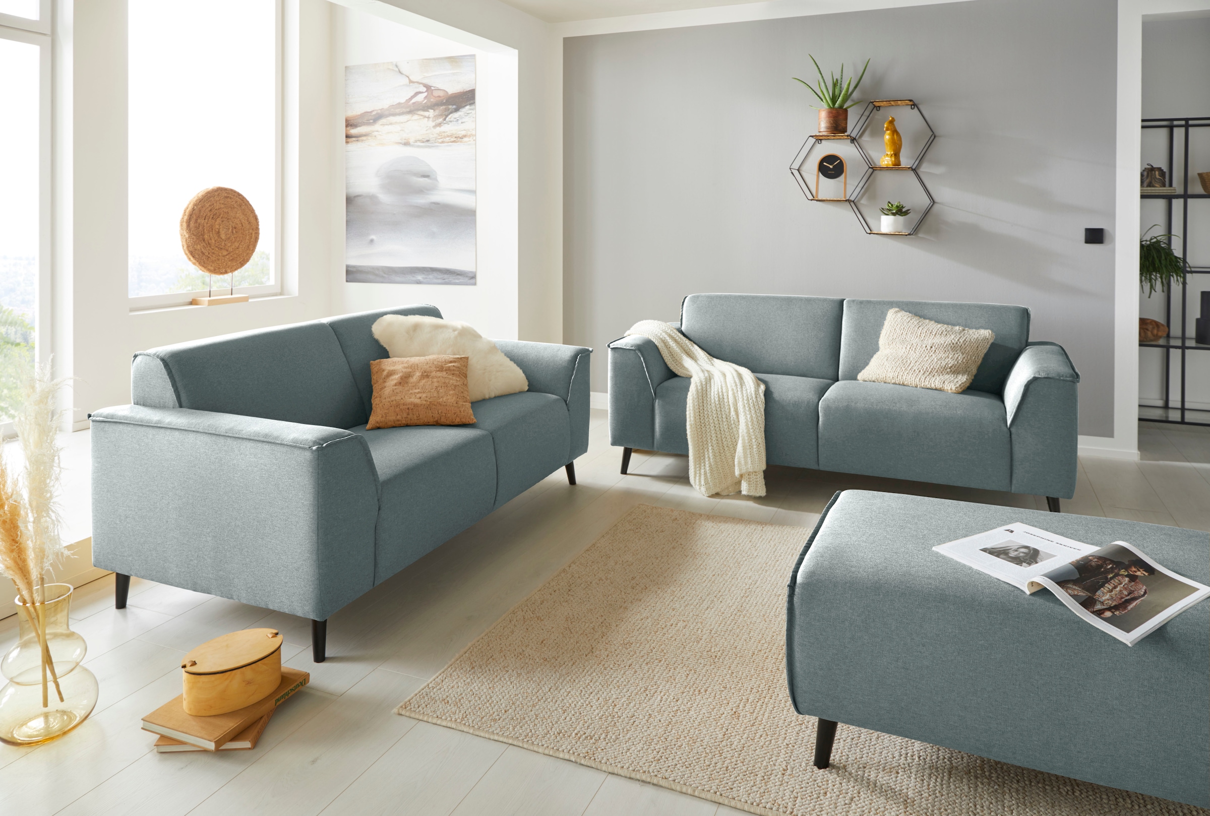 DOMO collection 2-Sitzer »Amora moderne Formensprache, tolle Verarbeitungsdetails, komfortabel«, mit Federkern für hohen Sitzkomfort