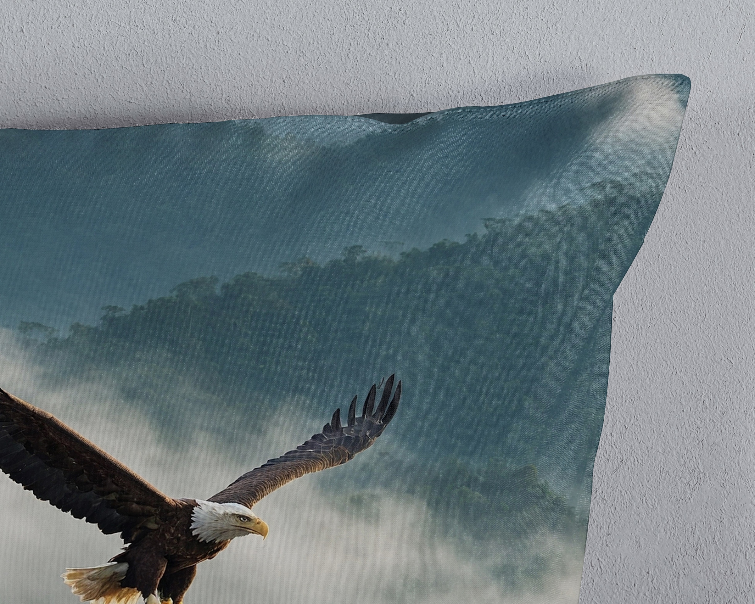 PURE luxury collection Wendebettwäsche »Eagle« 2 Stk. tlg. Mikrofaser, Pflegeleicht, Reißverschluss, Wendeoptik, Natur, Adler