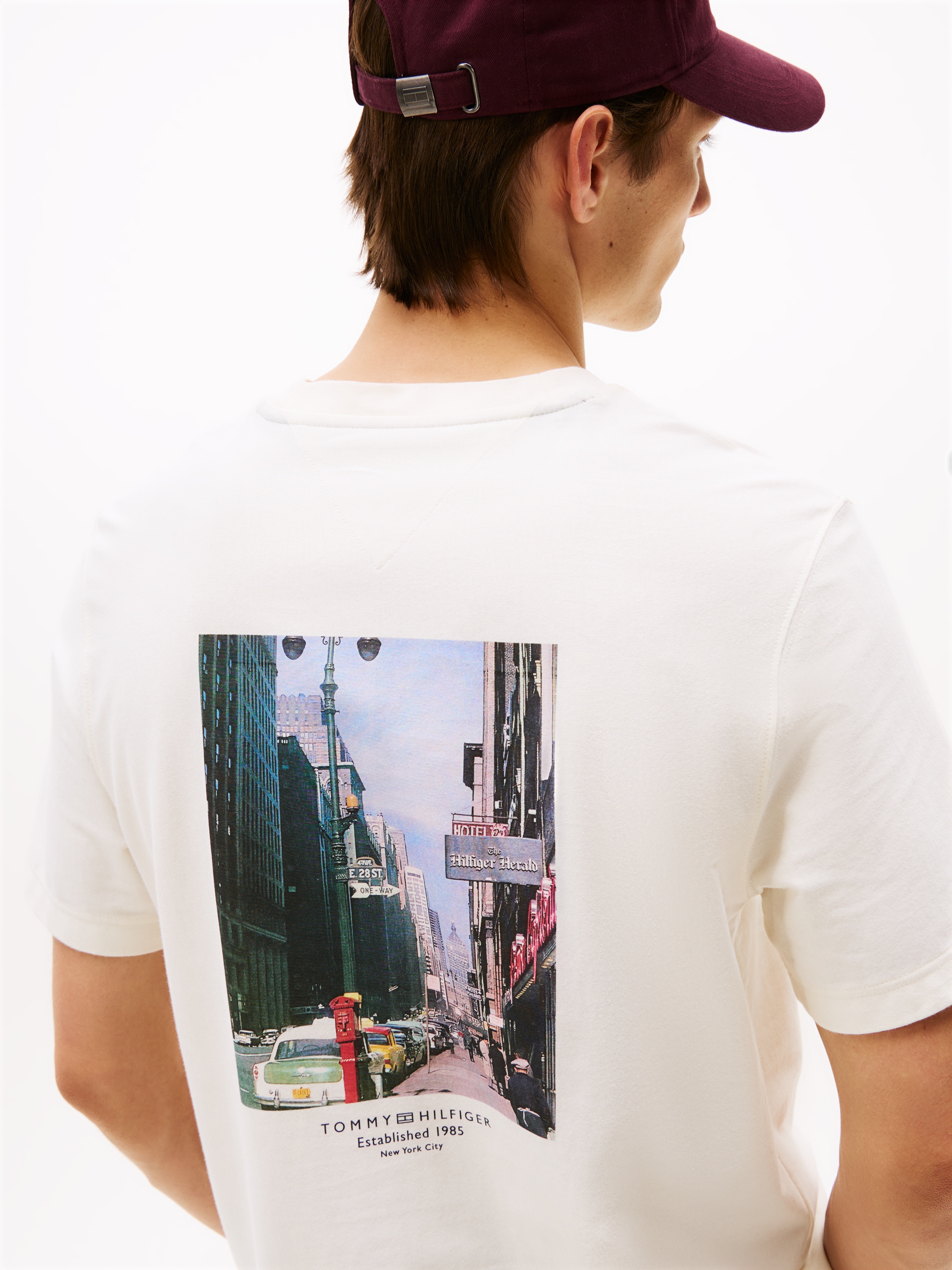 Tommy Hilfiger T-Shirt »PHOTO PRINT GRAPHIC« großer Rückenprint, Rundhals, regular fit, Jersey