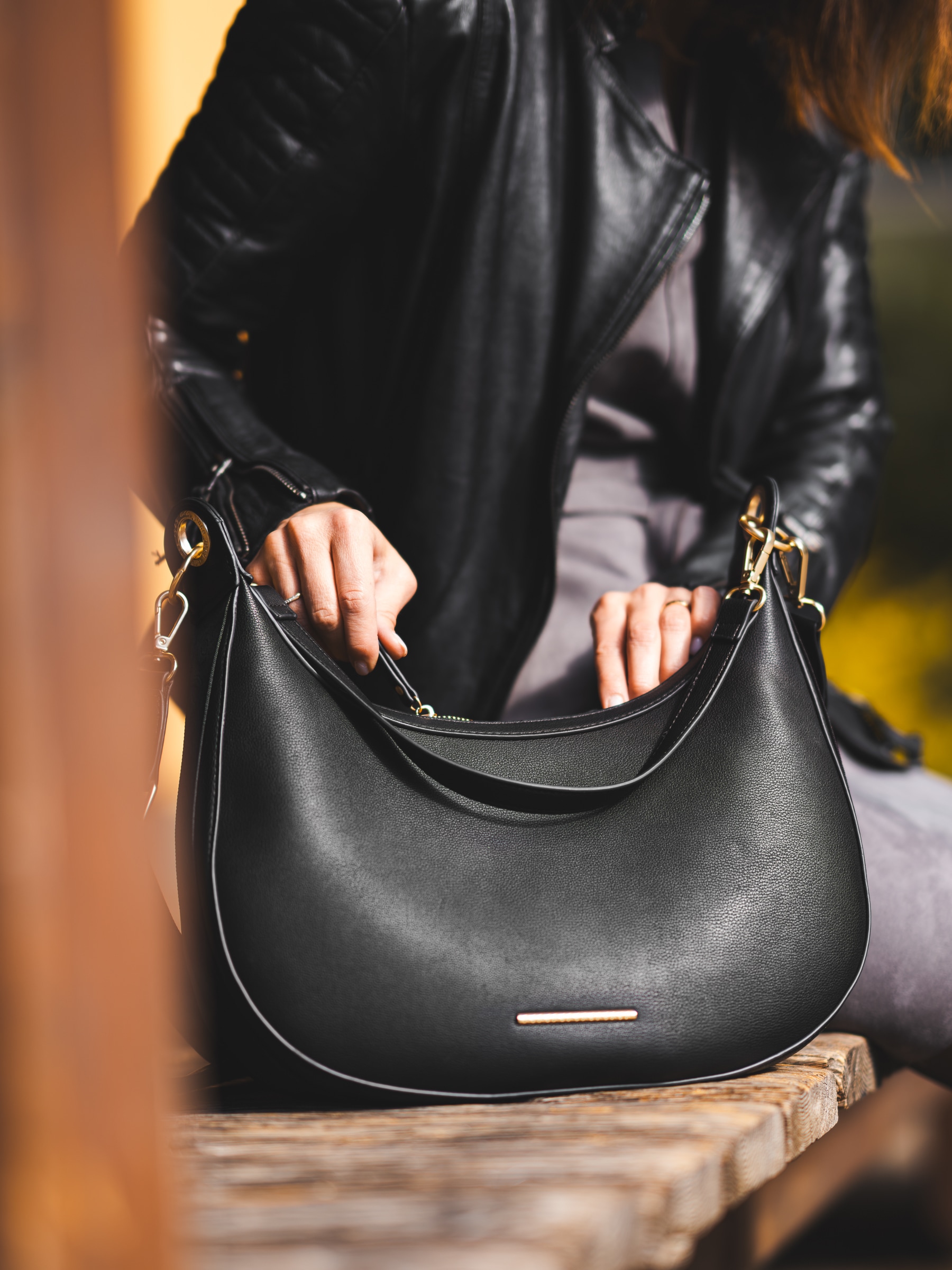 Ara Umhängetasche »SONJA«, Moon-Bag, Schultertasche, Handtasche mit Reißverschluss