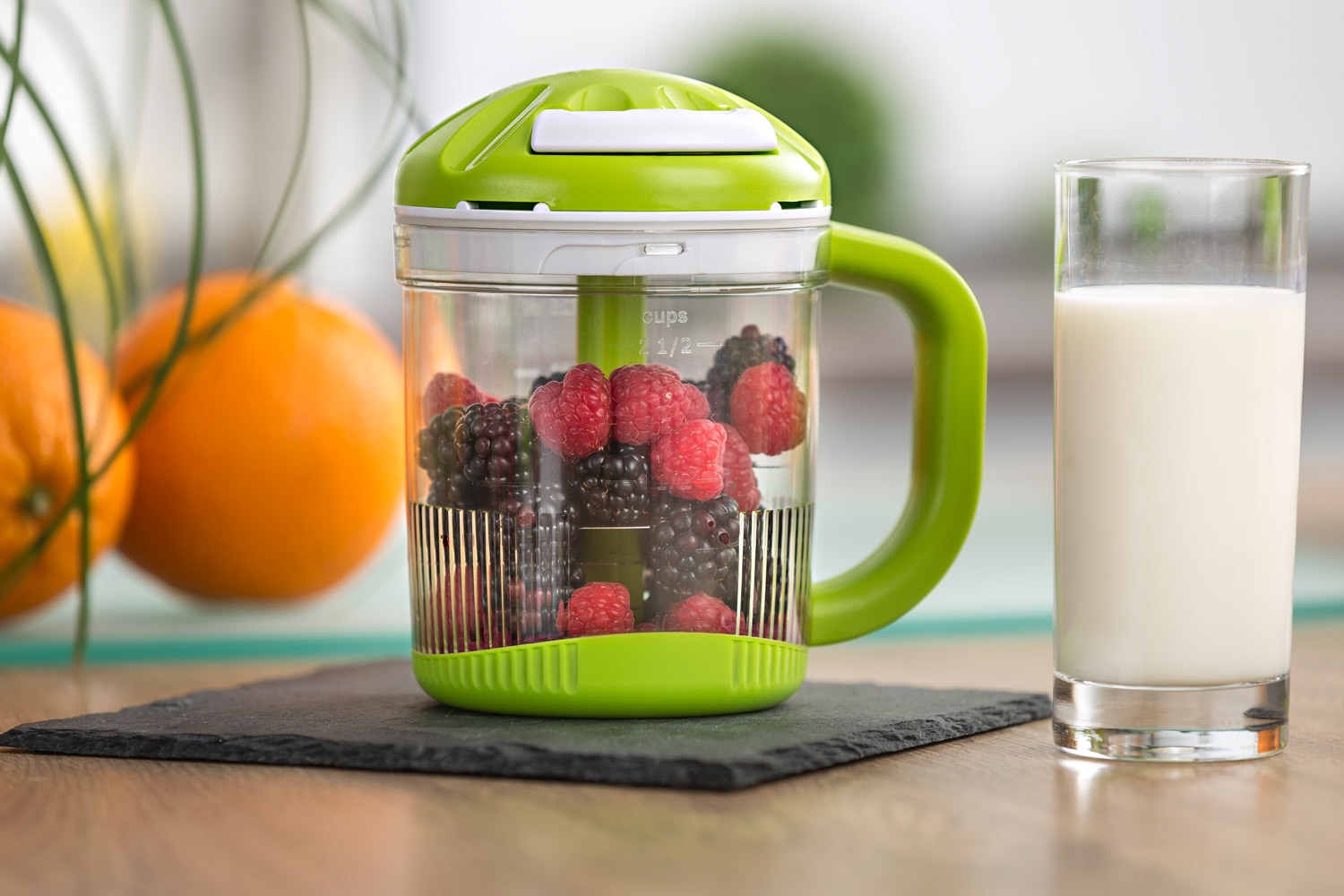 Genius Gemüse-Scheibenschneider »Nicer Dicer mit 14 Klingen inkl. Twist N Joy, Set 6tlg«, (Spar-Set, 6 tlg.), Super handlich und immer im Einsatz, inkl. 625 ml Behälter