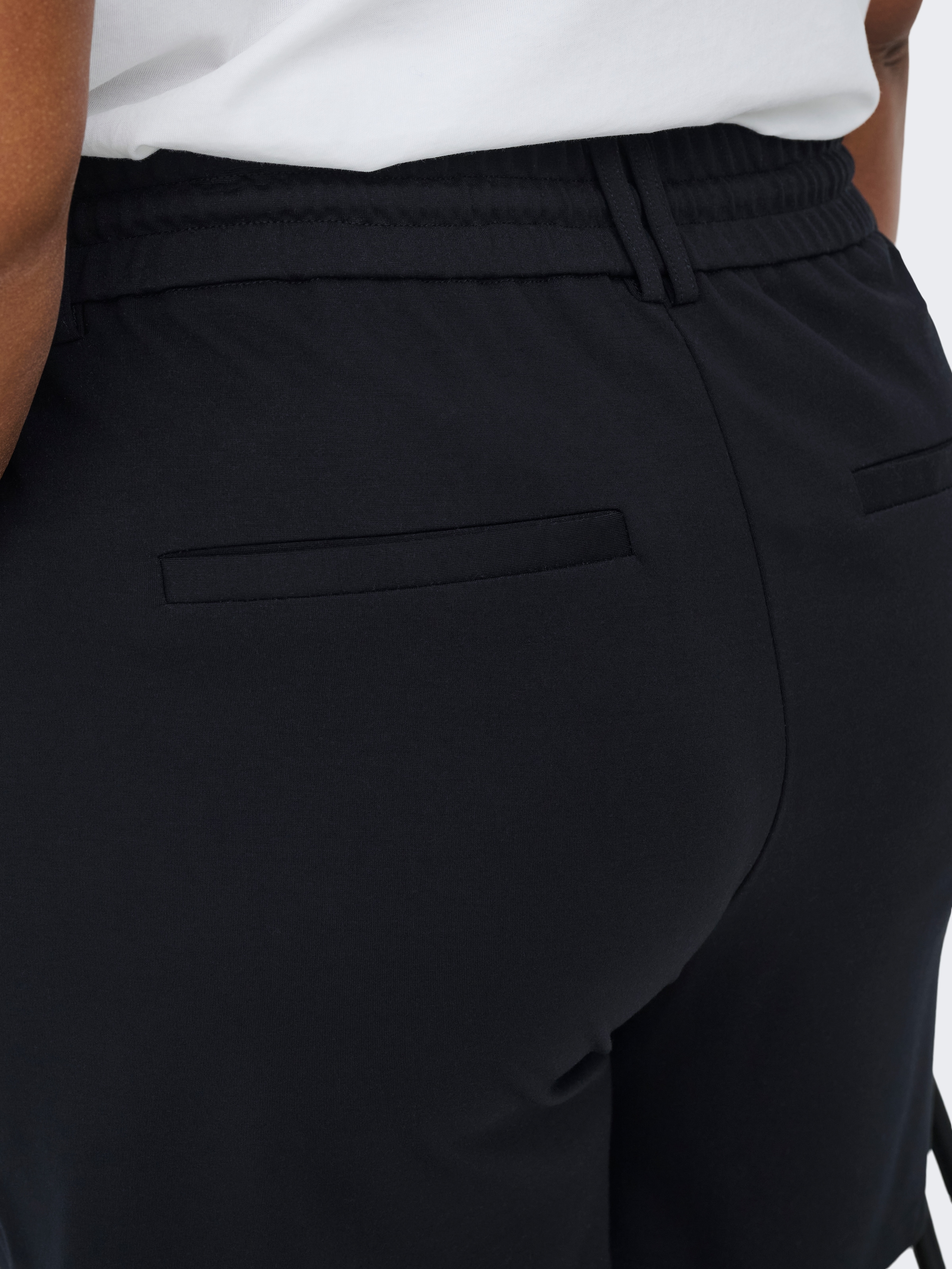 ONLY CARMAKOMA Bermudas »CARGOLDTRASH LIFE EASY SHORTS«  Viskosemischung, regular fit