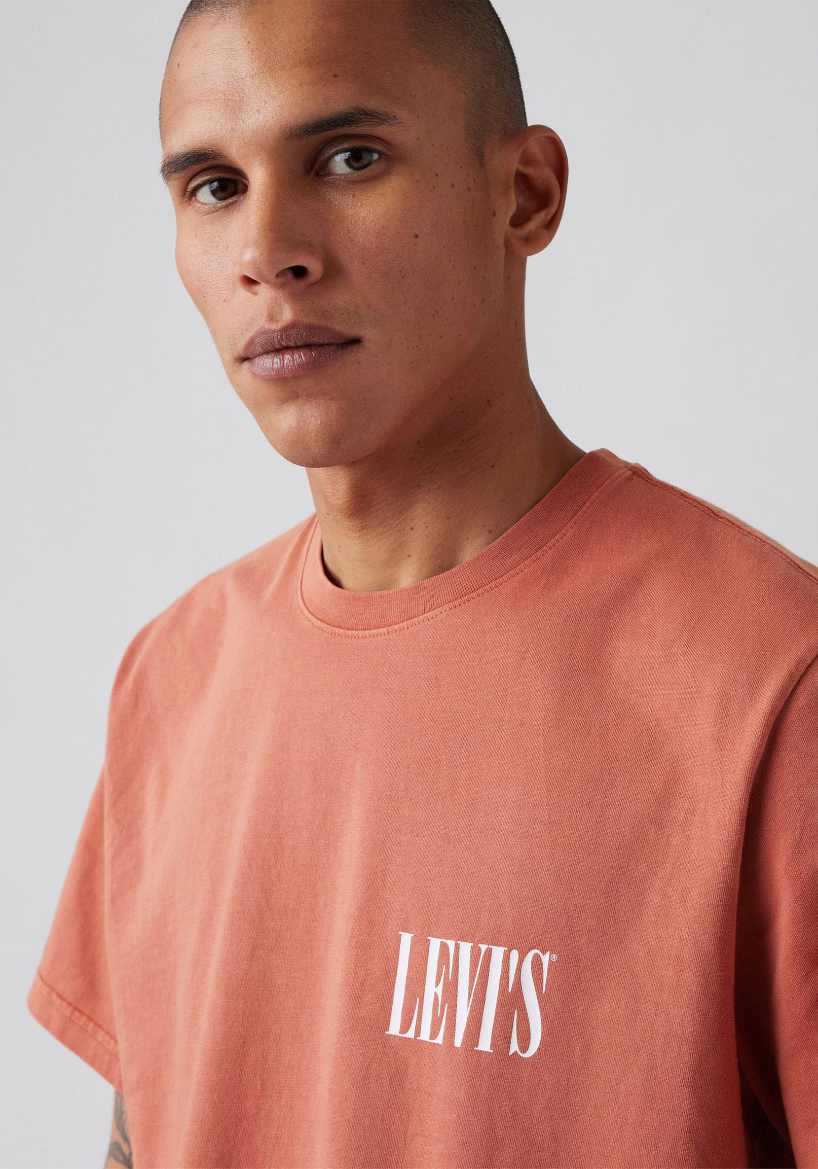 Levi's® T-Shirt »RELAXED FIT TEE«, mit Logoschriftzug