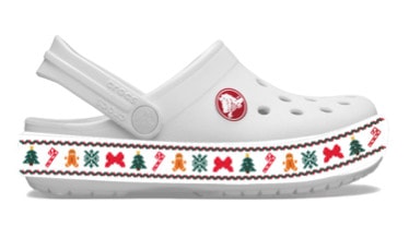Crocs Clog »Crocband Holiday Clog T«  Weihnachtsschuh, Hausschuh mit buntem Festive Print
