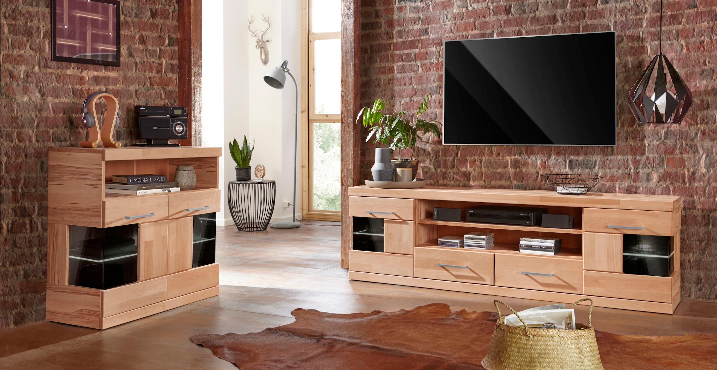Home affaire Lowboard »Ribe,180cm breit, Fronten Massivholz,6 Fächer,Kabeldurchführung«, Korpus Holzwerkstoff,Glaseinsatz aus gehärtetem Glas,Böden versetzbar