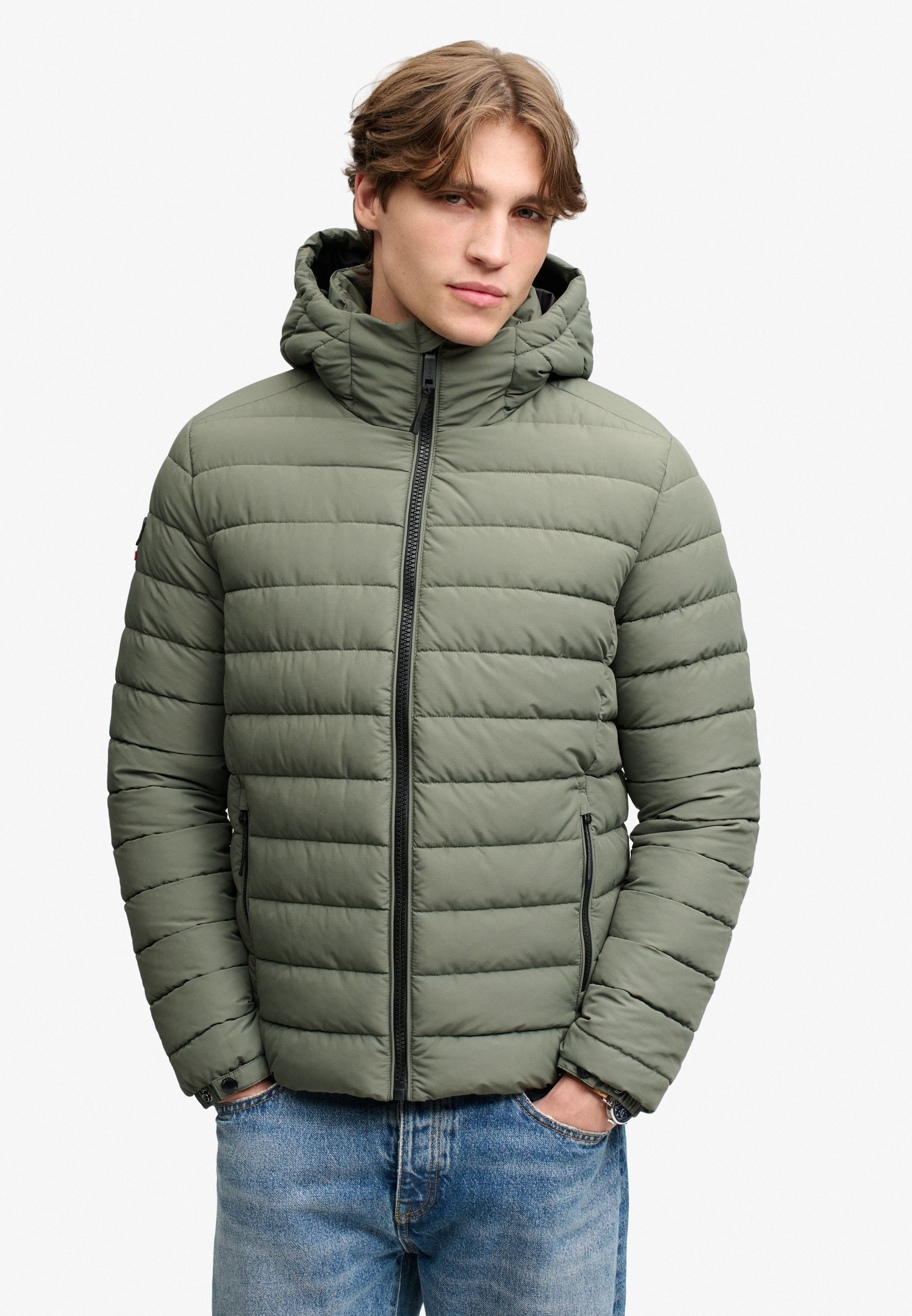 Superdry Steppjacke »HOOD FUJI MIDWEIGHT PADDED JKT« mit Kapuze Kunstfaser, slim fit