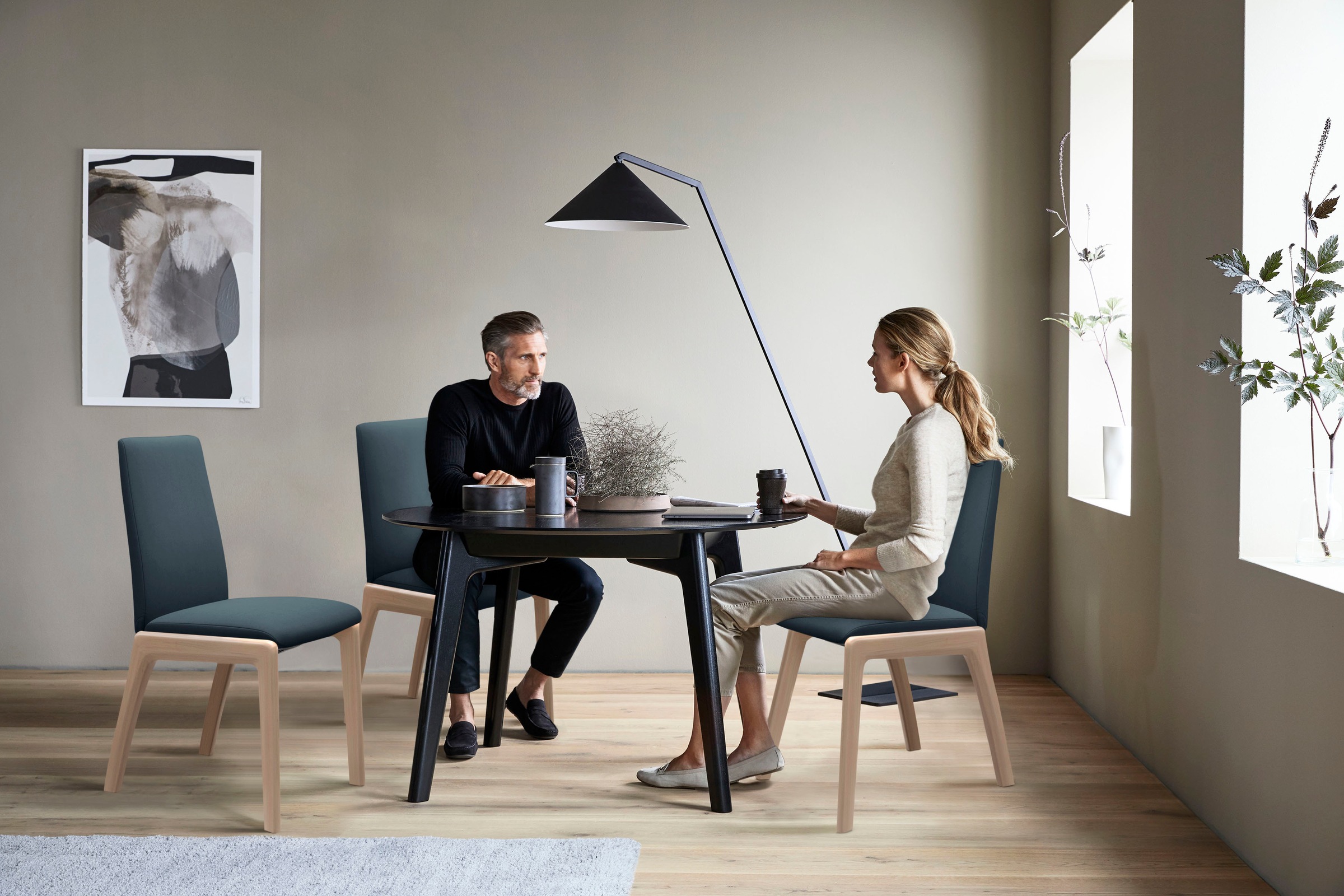 Stressless® Polsterstuhl »Laurel«, Microfaser DINAMICA, Low Back, Größe M, mit abgerundeten Beinen in Eiche gekalkt