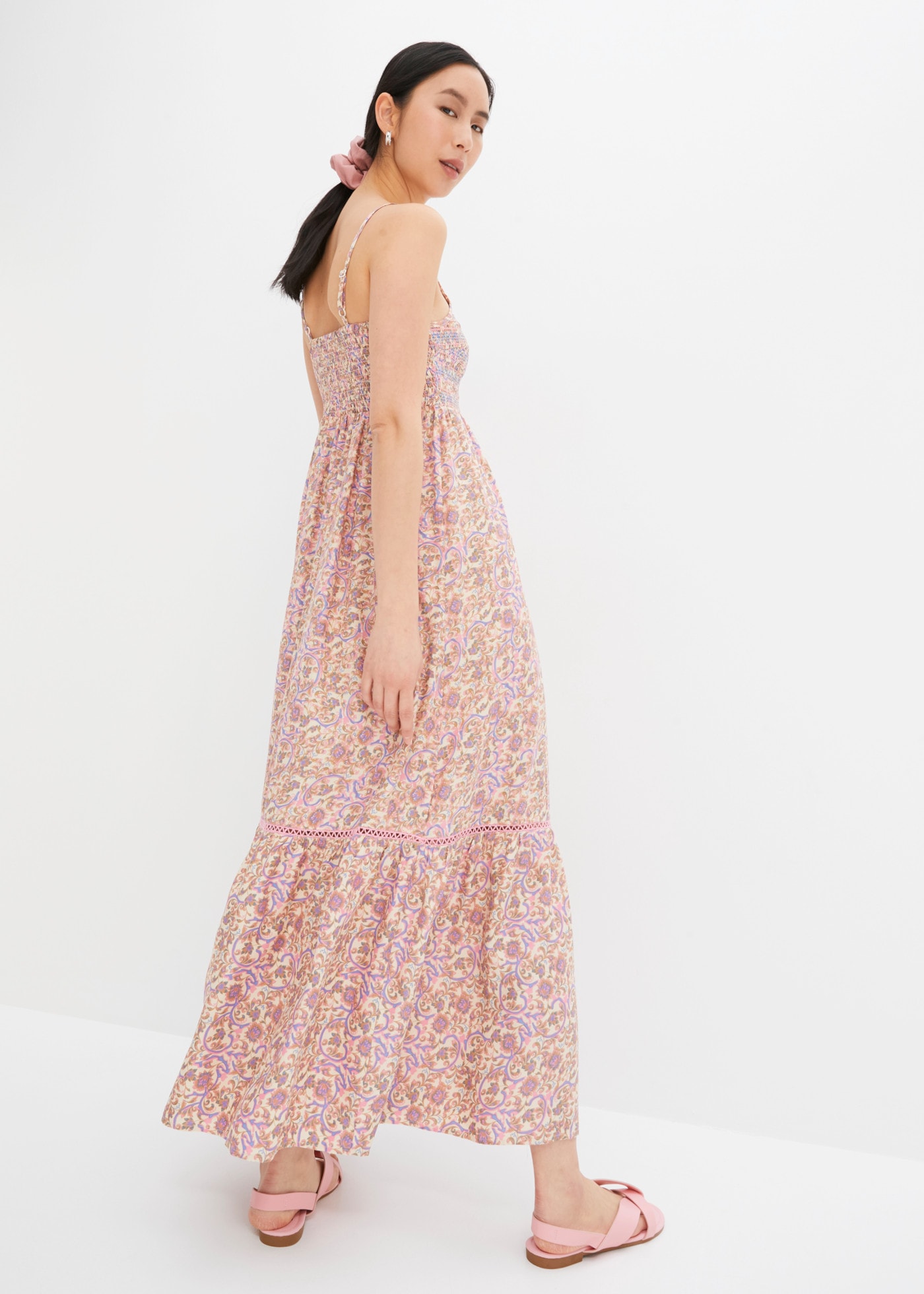 bonprix Maxikleid gemustert, aus Viskose, Regular Fit, ärmellos