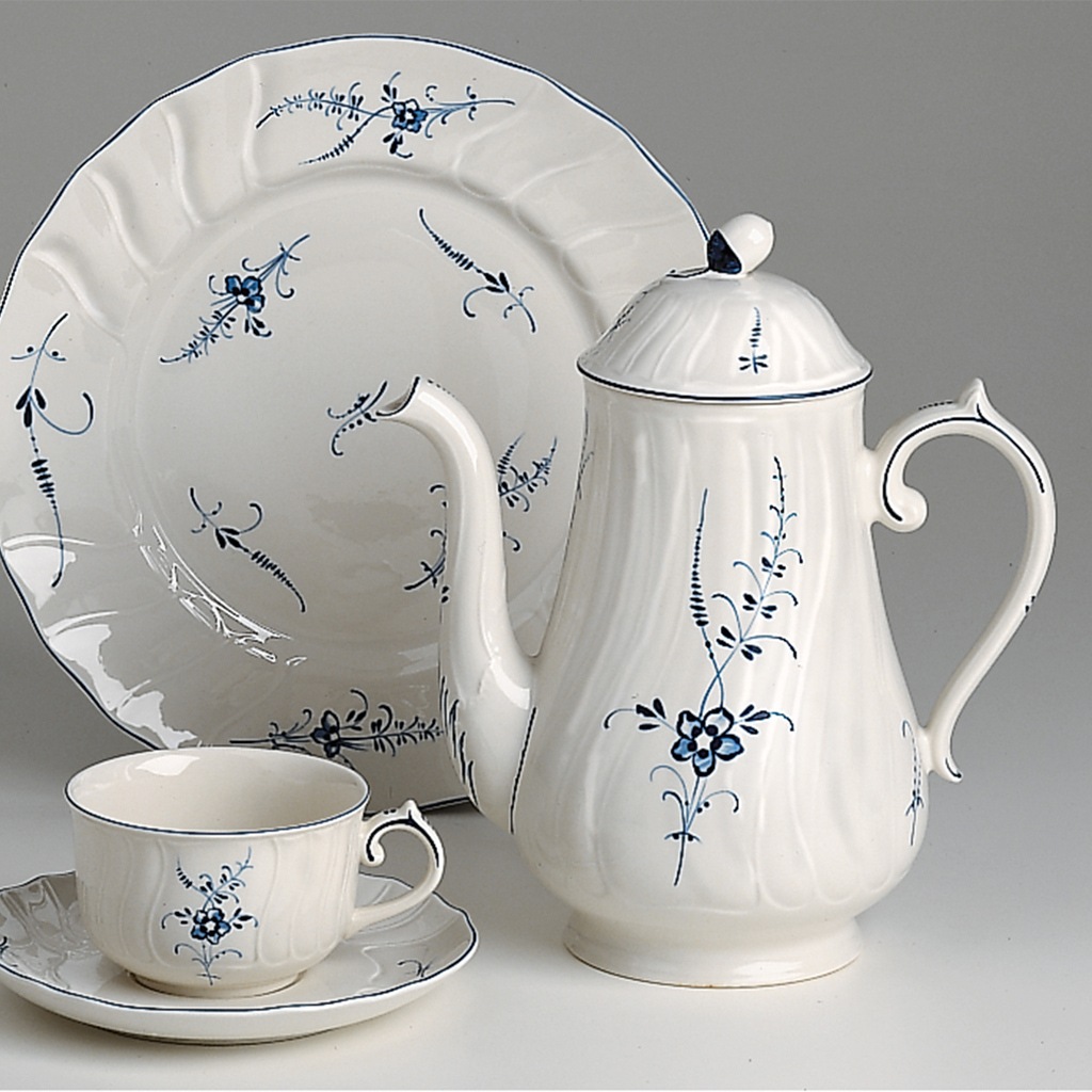 Villeroy & Boch Teekanne »Kaffeekanne Vieux Luxembourg 1,3 l weiß-blau« günstig online kaufen