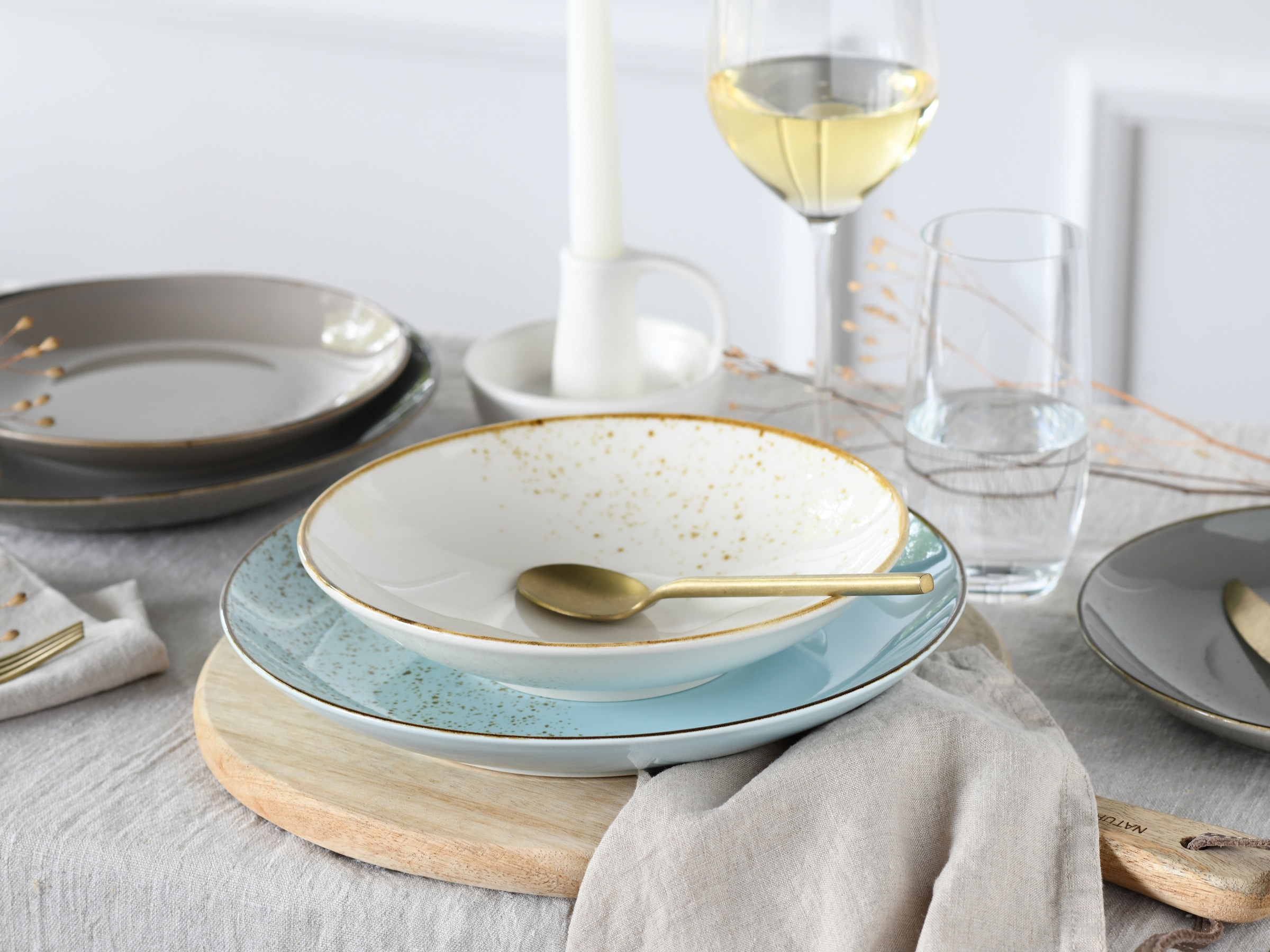 CreaTable Tafelservice »Geschirr-Set NATURE COLLECTION Scandic«, (12 tlg., Teller Set für 4 Personen), Service, 4 Farben im Set, 12 Teile, für 4 Personen