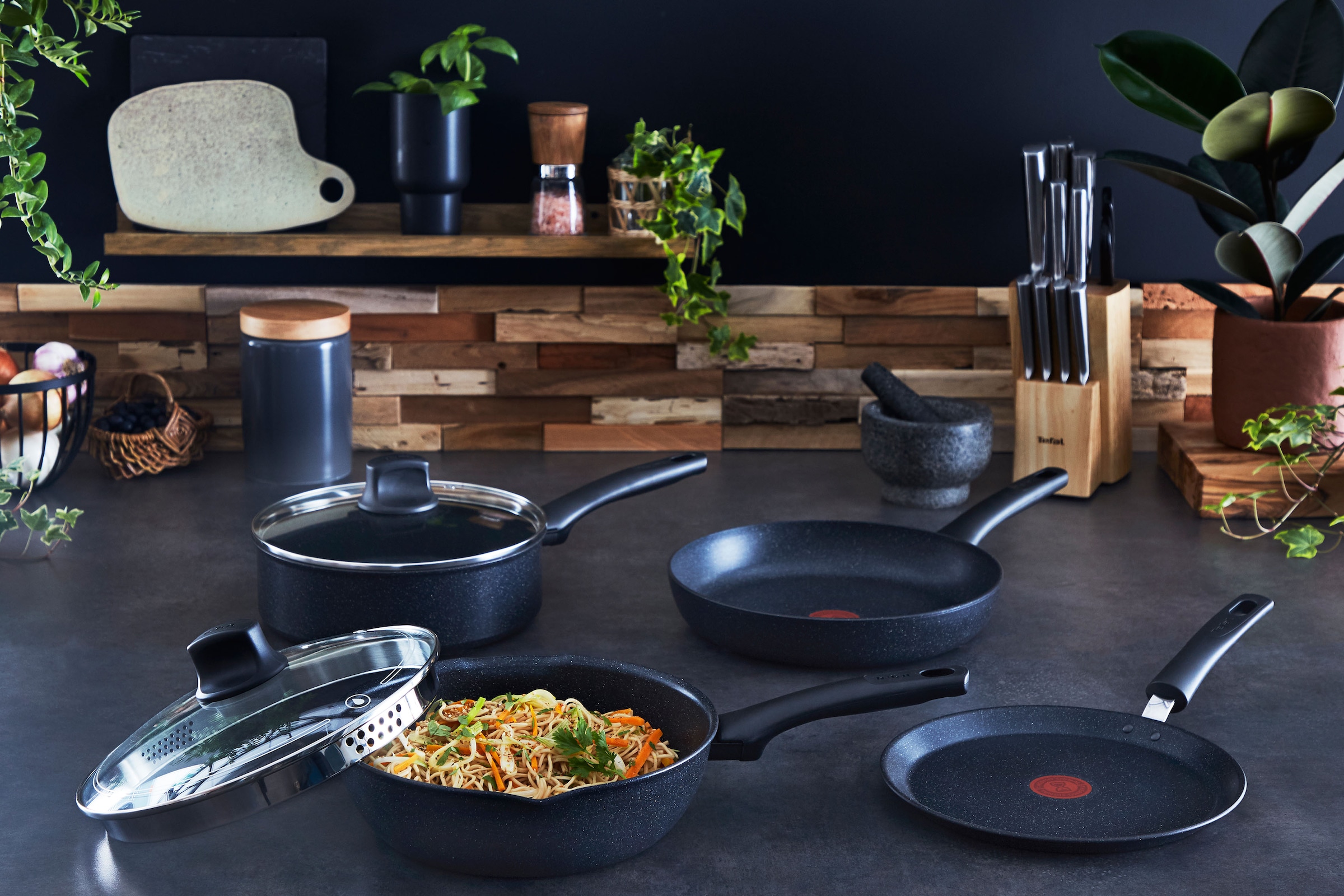 Tefal Bratpfanne »Black Stone«, Aluminium, (1 tlg.), Aluminium, Mineralia Antihaft, Thermo-Signal, alle Herdarten,Induktion