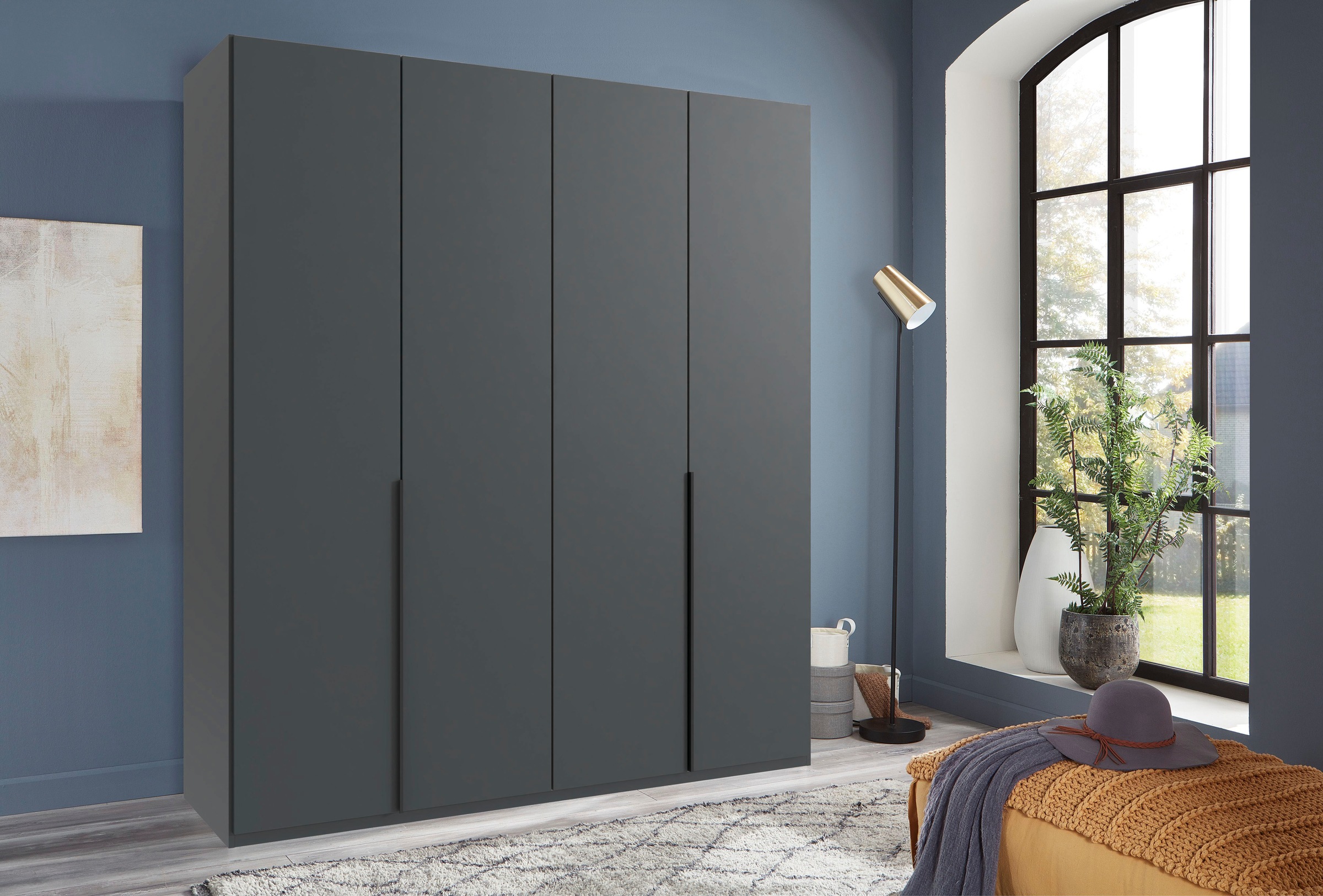 Wimex Kleiderschrank »Mugano, in 5 Breiten und 2 Höhen, Made in Germany«, (in Basic oder Premium Ausstattung mit 2 weiteren Einlegeböden), mit langen Griffstangen aus Metall, wahlweise mit oder ohne Spiegel