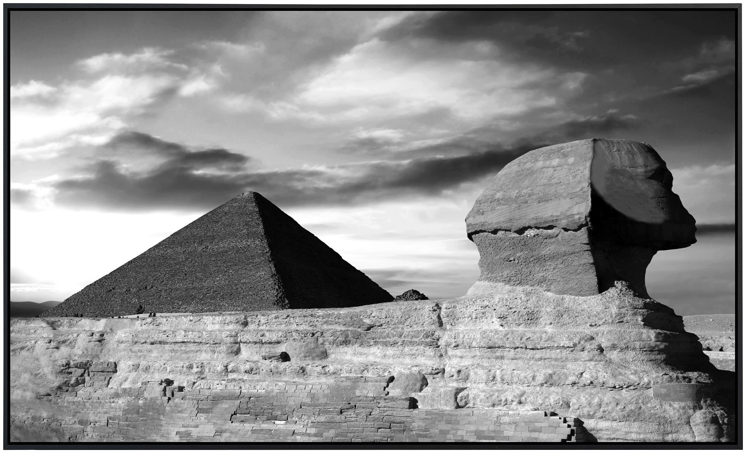 Papermoon Infrarotheizung »Pyramide Schwarz & Weiß«, sehr angenehme Strahlu günstig online kaufen