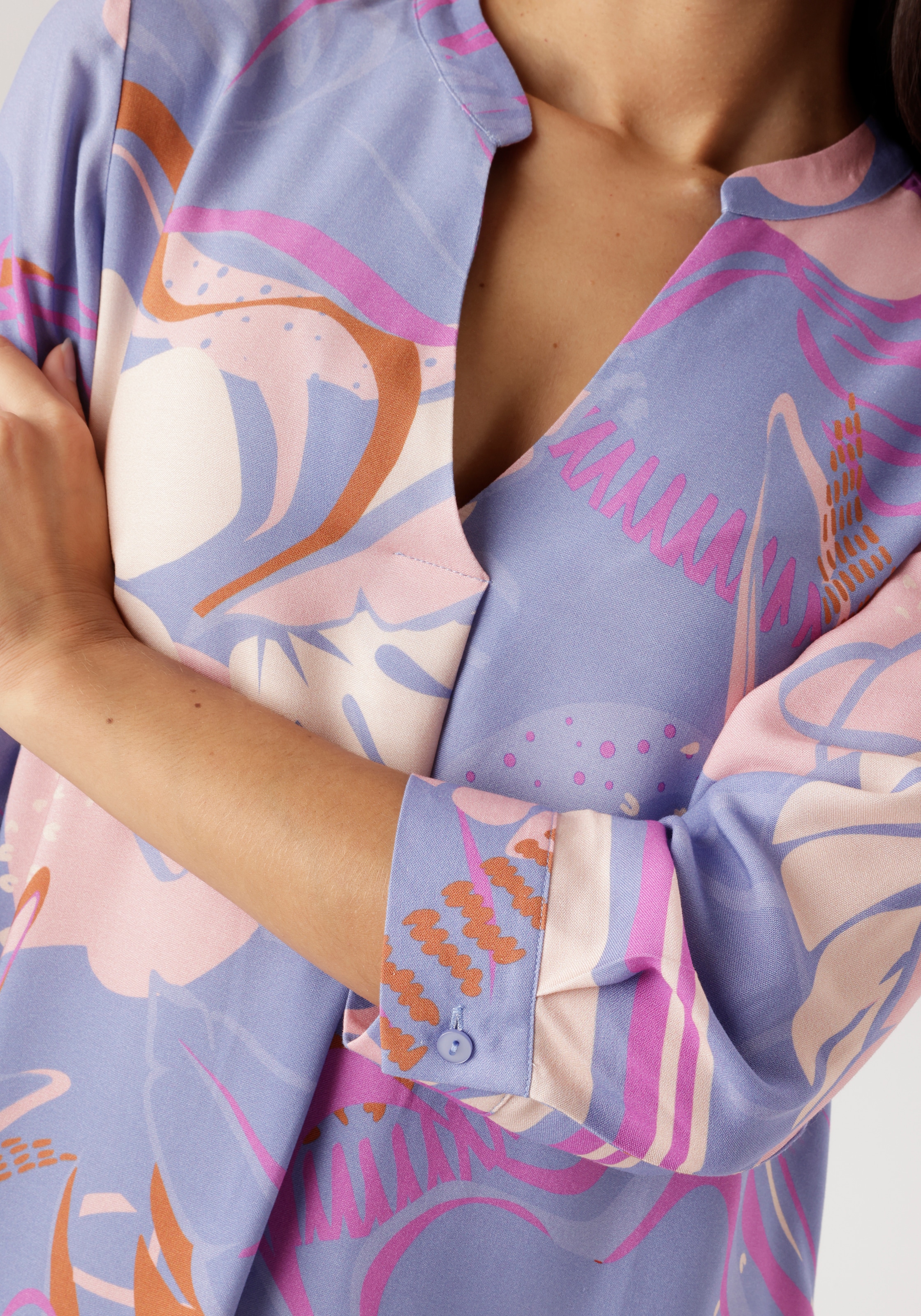 Aniston SELECTED Blusenkleid mit verspielter Blättermusterung - NEUE KOLLEKTION