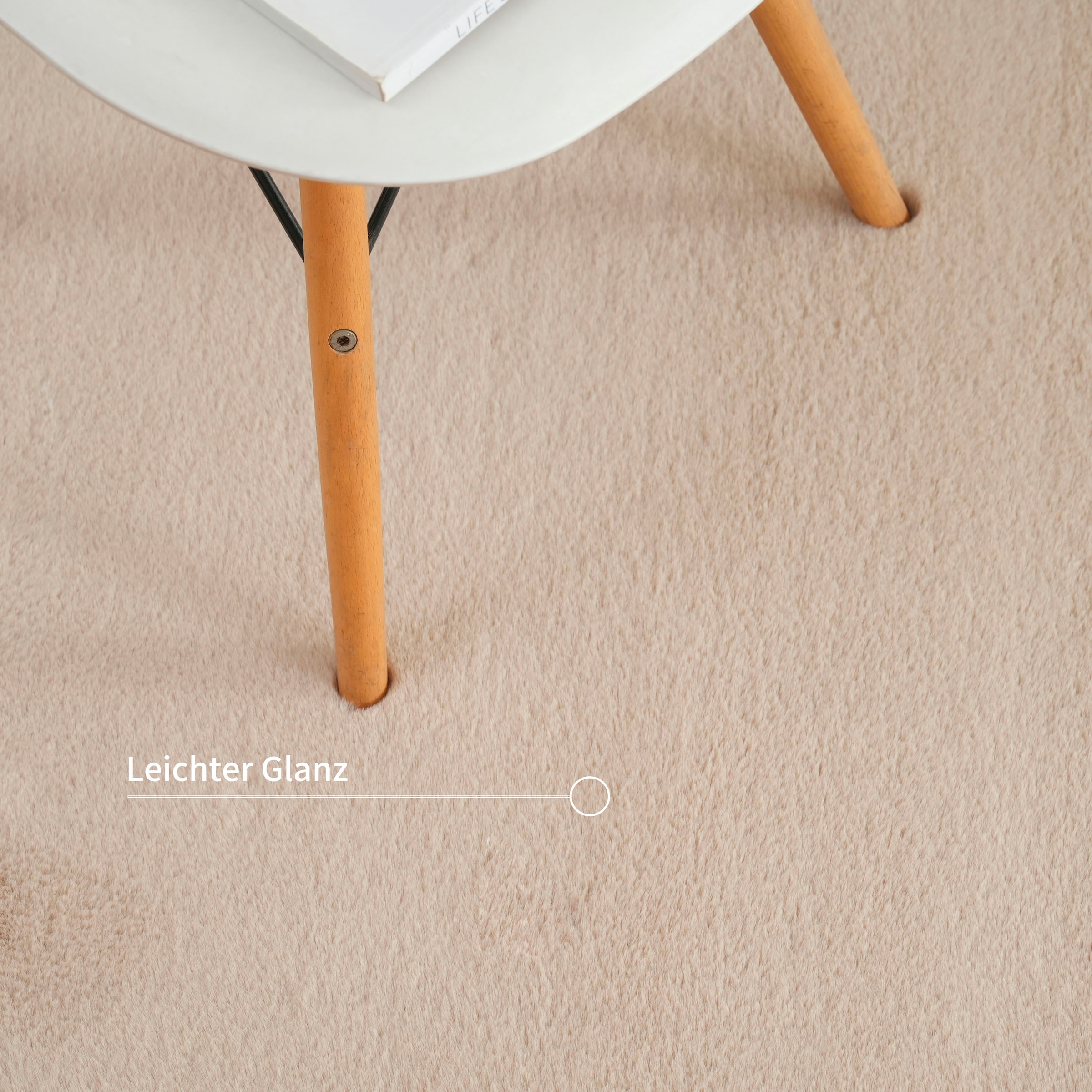 Bruno Banani Hochflor-Teppich »Rabbit 2 Bean, Kunstfell Teppich, Modern, besondere Form«, U-förmig, 25 mm Höhe, Kaninchenfell-Haptik, Microfaser, Wohnzimmer, Schlafzimmer, Esszimmer