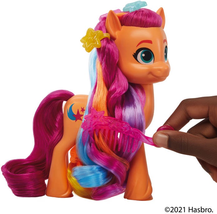 Hasbro Spielfigur »My Little Pony, A New Generation - Regenbogenmähne Sunny Starscout«, mit langen, pinkfarbenen Haaren und Sternschnuppen-Schönheitsfleck
