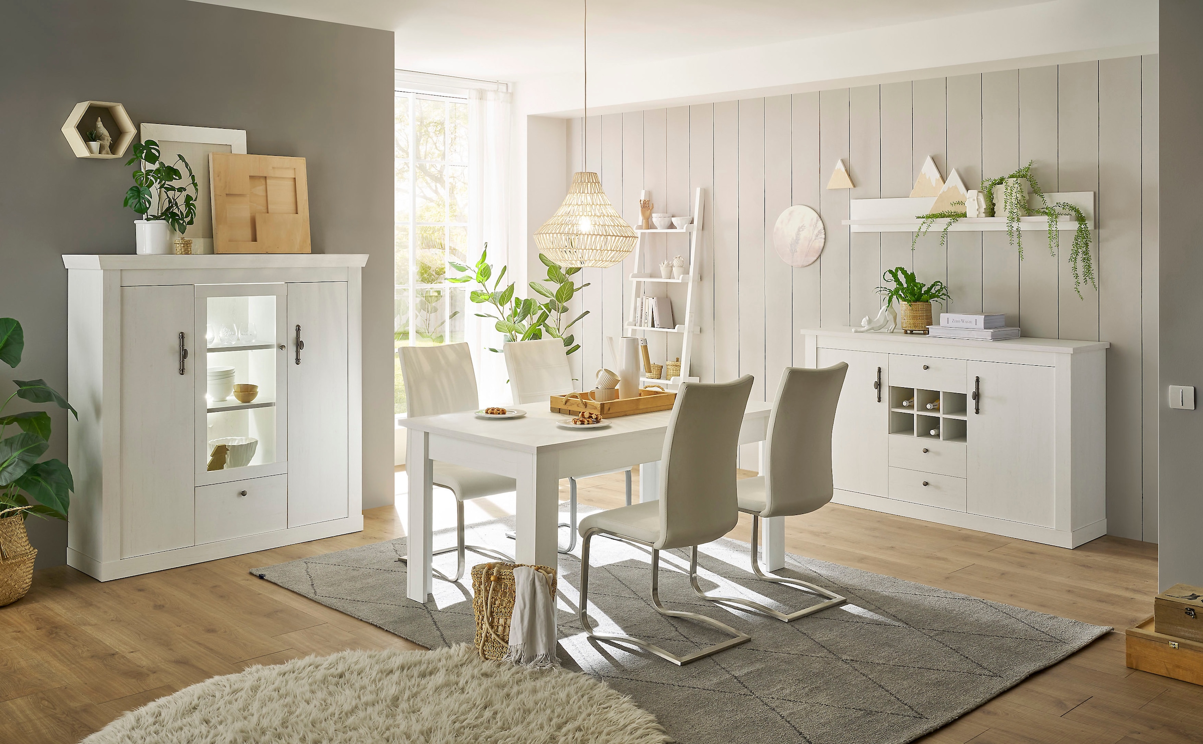Home affaire Wohnwand »RAVENNA«, (4 St.), im romantischen Landhausstil, Griffe aus Metall, Softclose-Funktion