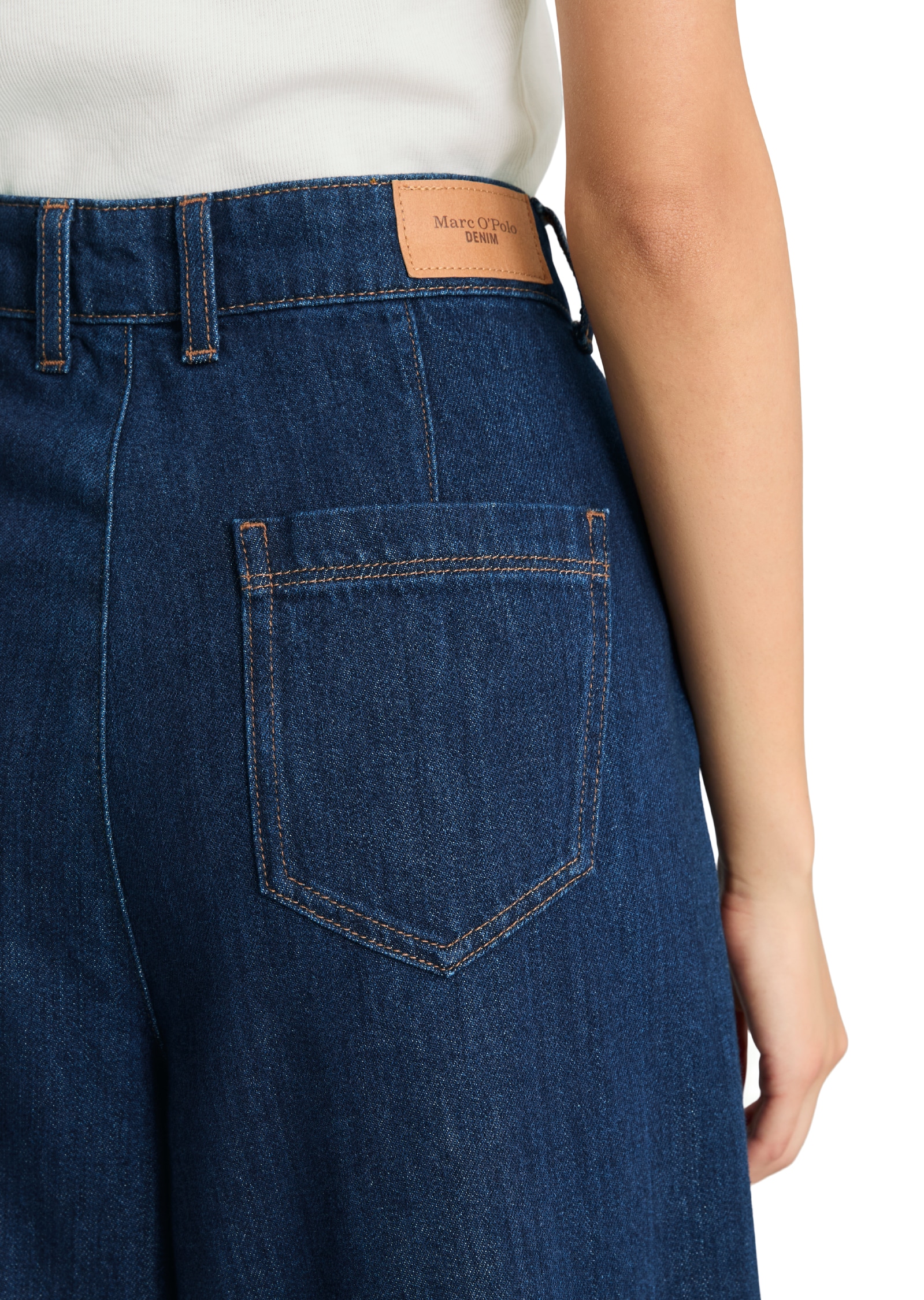 Marc O'Polo DENIM Weite Jeans Bundfalten-Jeans wide made with Orange Fiber