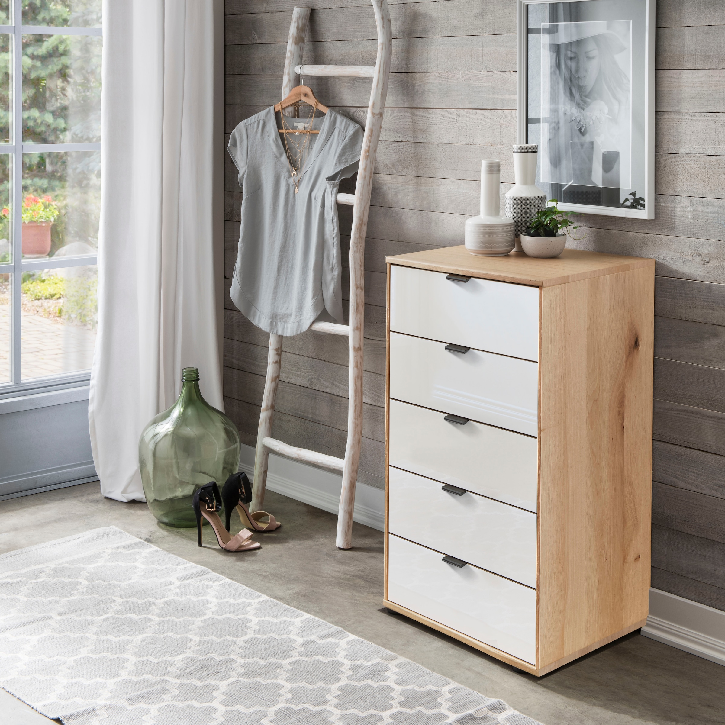 WIEMANN Schubkastenkommode »Cardiff Sideboard, Wäscheschrank, teilmassiv Bianco-Eiche, Schubladen« Glas- oder Massivholzfront, verschiedene Breiten, MADE IN GERMANY,  Schubkästen inklusive Selbsteinzug und Dämpfung