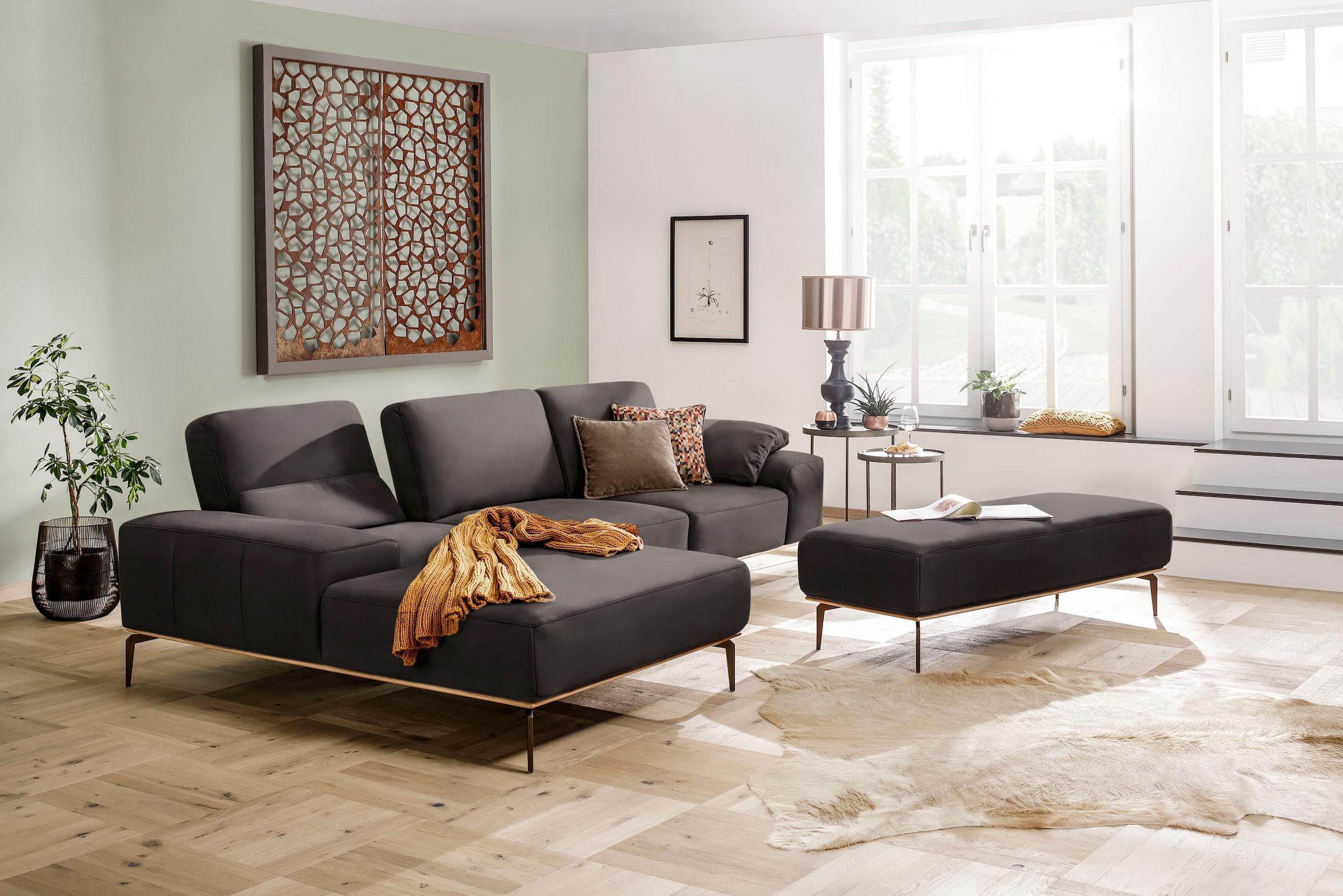 W.SCHILLIG Ecksofa »run, Designsofa mit tollem Sitzkomfort, bequem, L-Form«, mit Holzsockel, Füße in Bronze pulverbeschichtet, Breite 319 cm