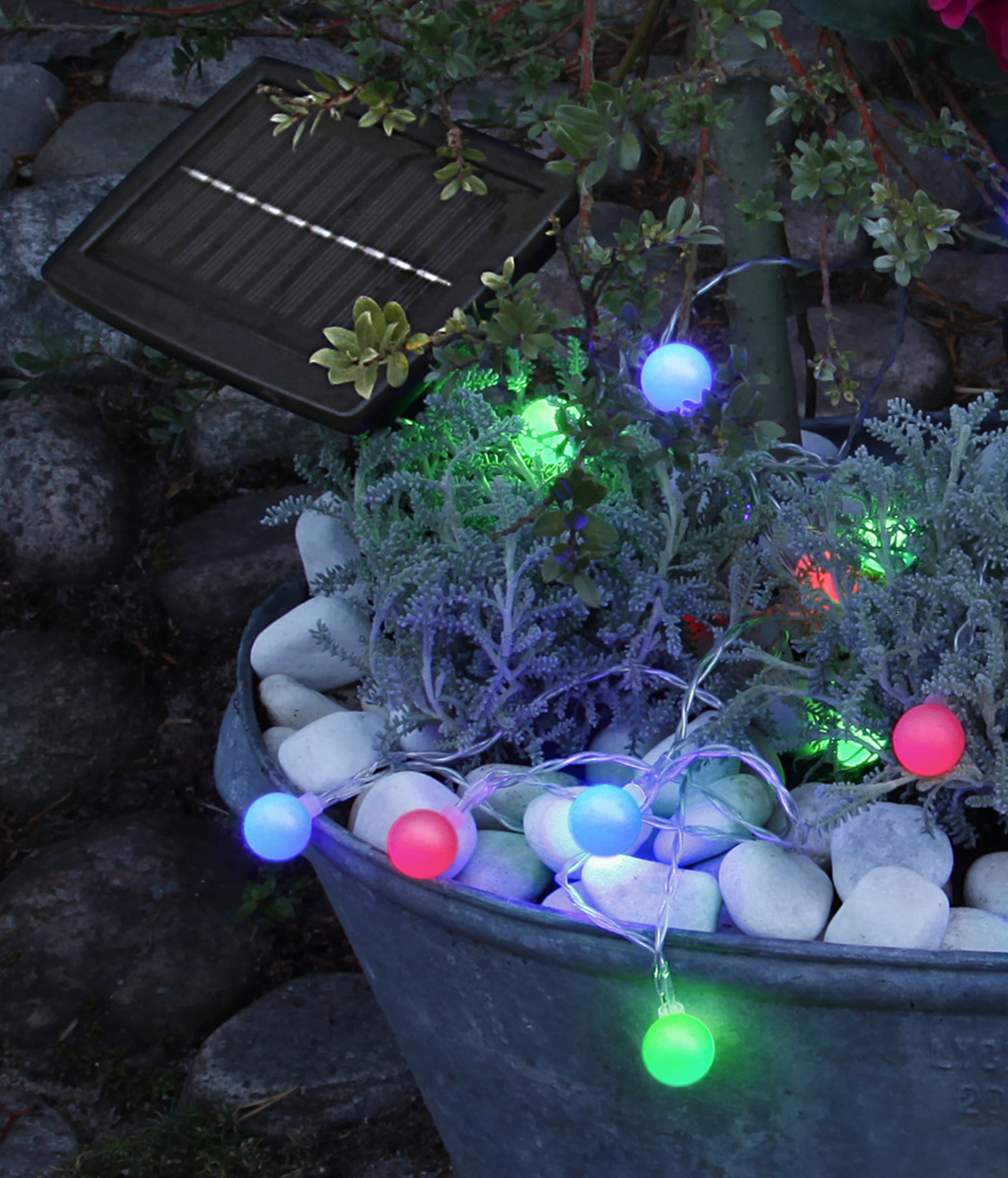Parforce Traditional Hunting LED-Lichterkette »Globini« 20 Stk.-flammig mit Wintersolarpanel, inkl. Akku,
outdoor, Vierfarb-Karton