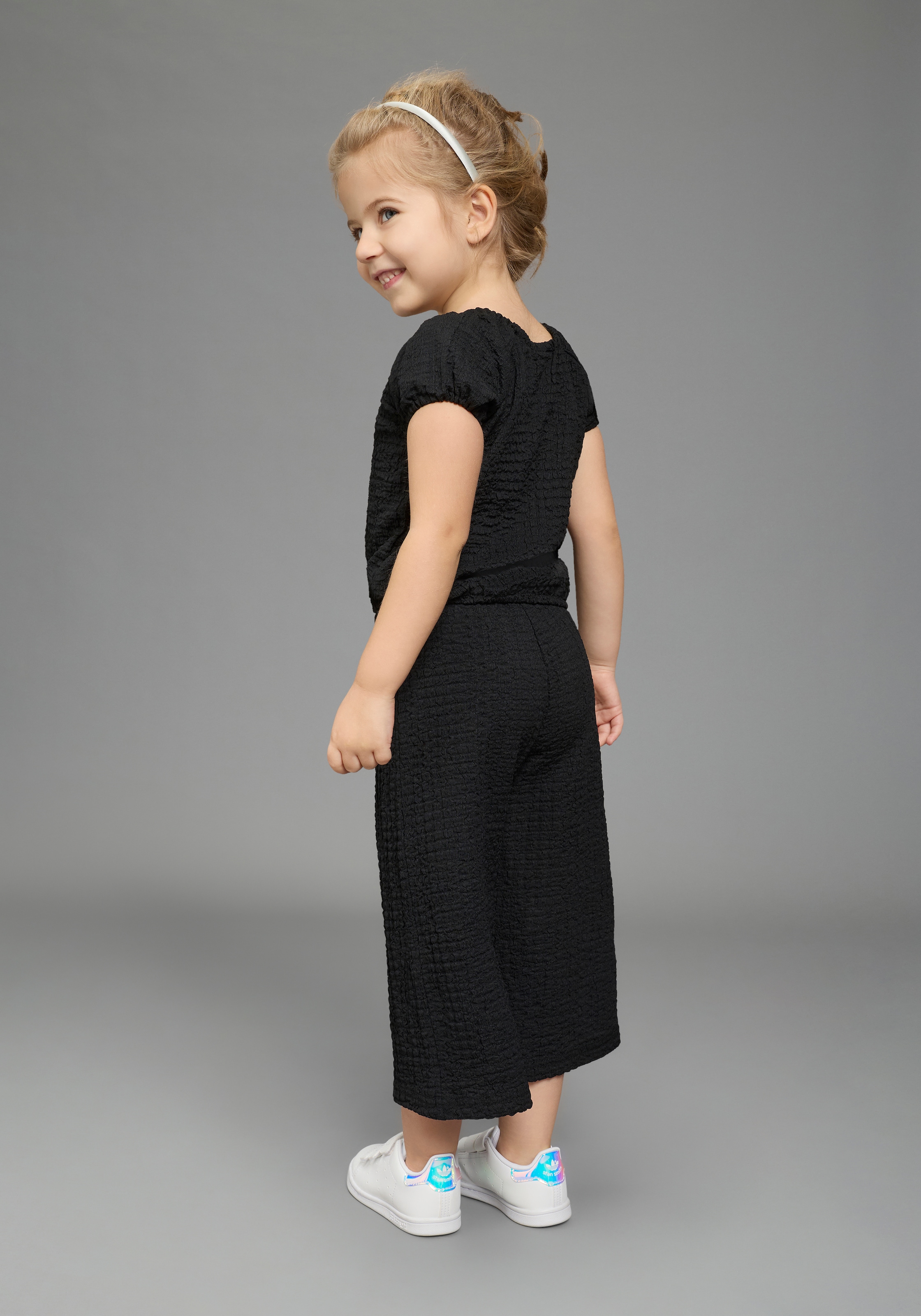 KIDSWORLD Shirt & Hose »2tlg Set: Carmenshirt+Hose« Set, 2,  Ganzes Outfit: Shirt mit Raglanärmeln und Hose