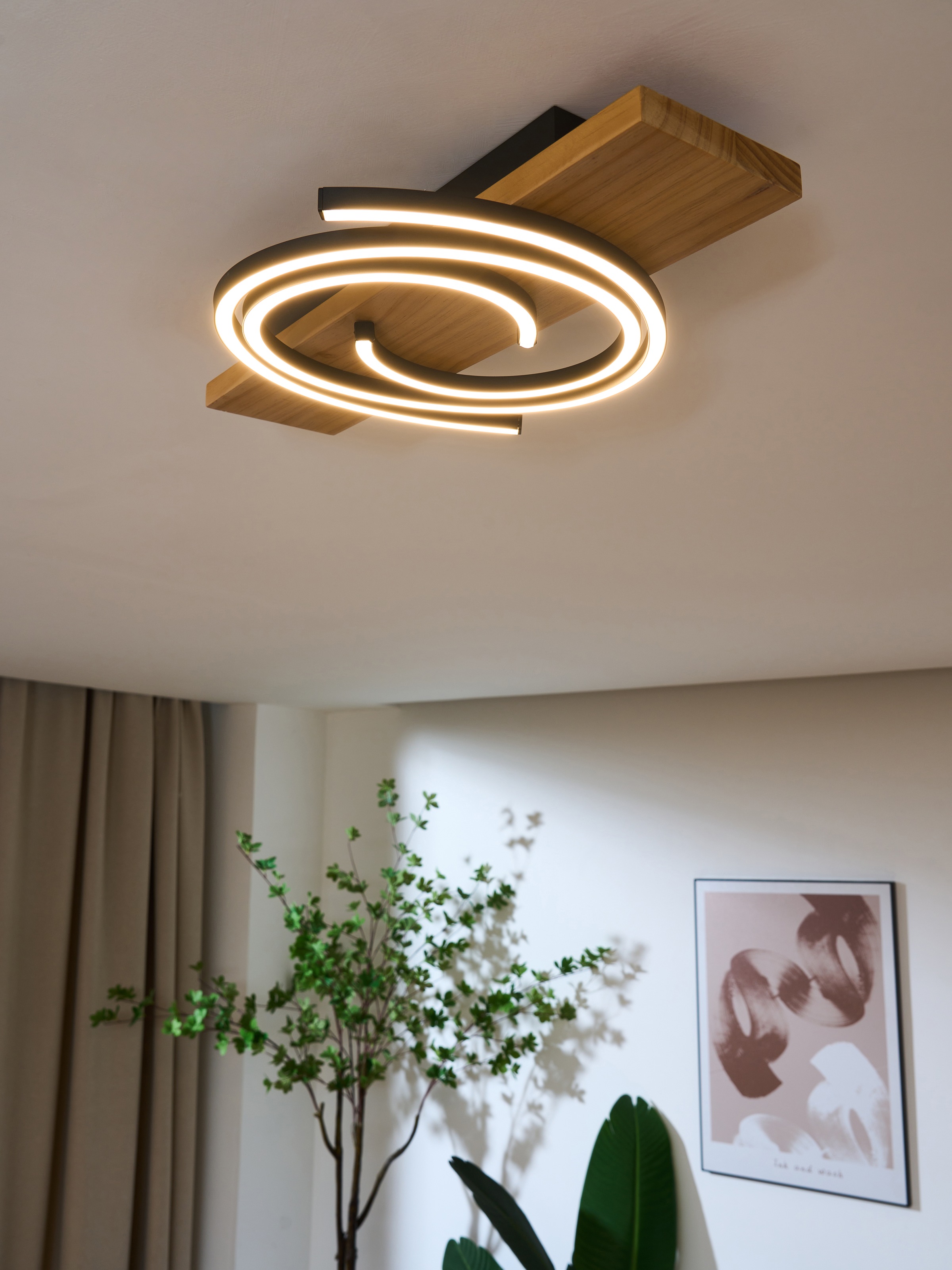 LED-Deckenleuchte Rifia, braun, Länge 50 cm, Holz günstig online kaufen