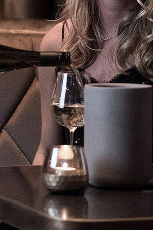 Buddy's Wein- und Sektkühler »Buddy´s Bar«, (1 tlg.), Beton, möbelschonende Unterseite, geeignet für 0,7 L - 1,5 L Flaschen
