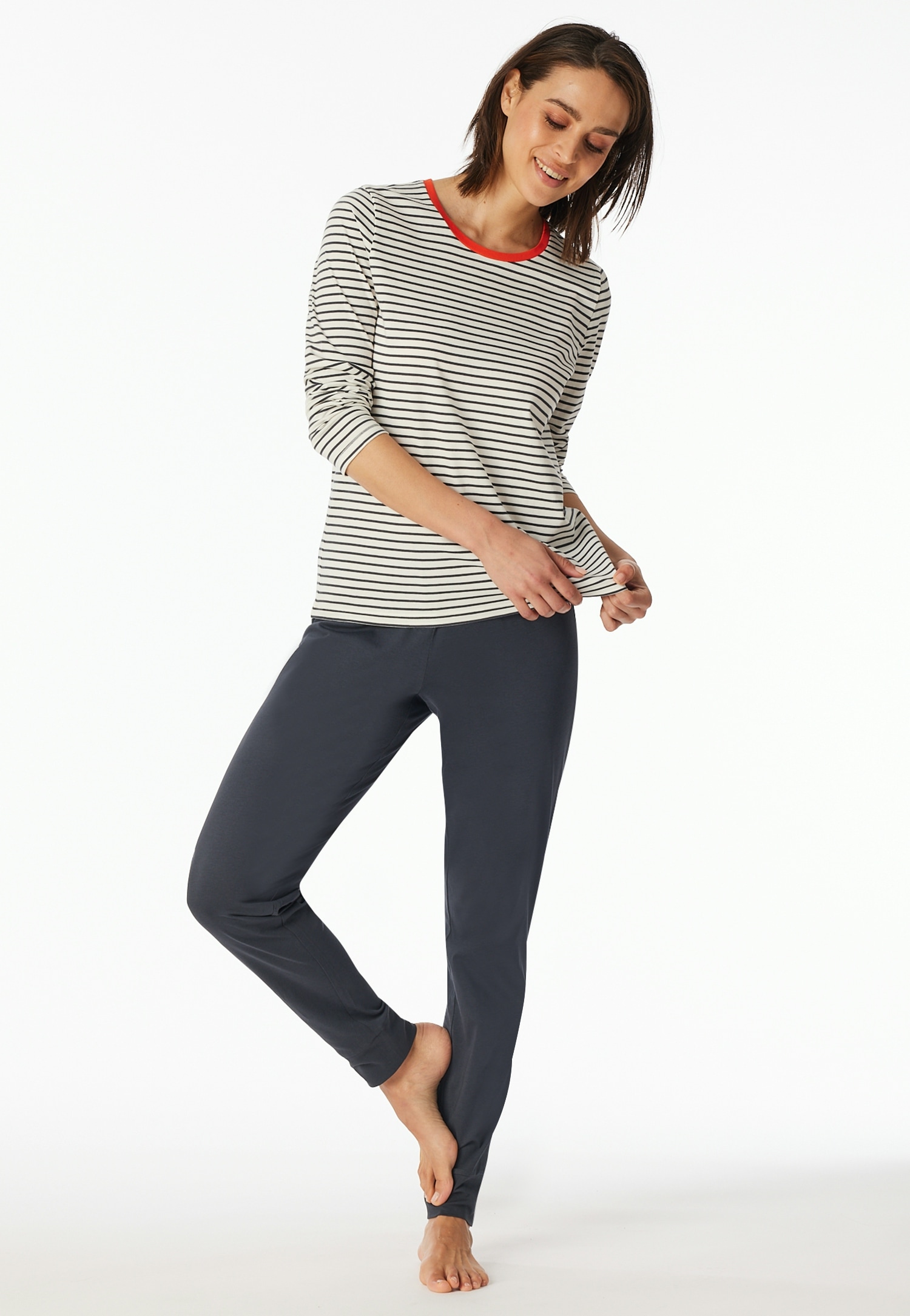 Schiesser Pyjama »"Casual Essentials"«, (2 tlg.), mit eingefasster, runder Halsausschnitt
