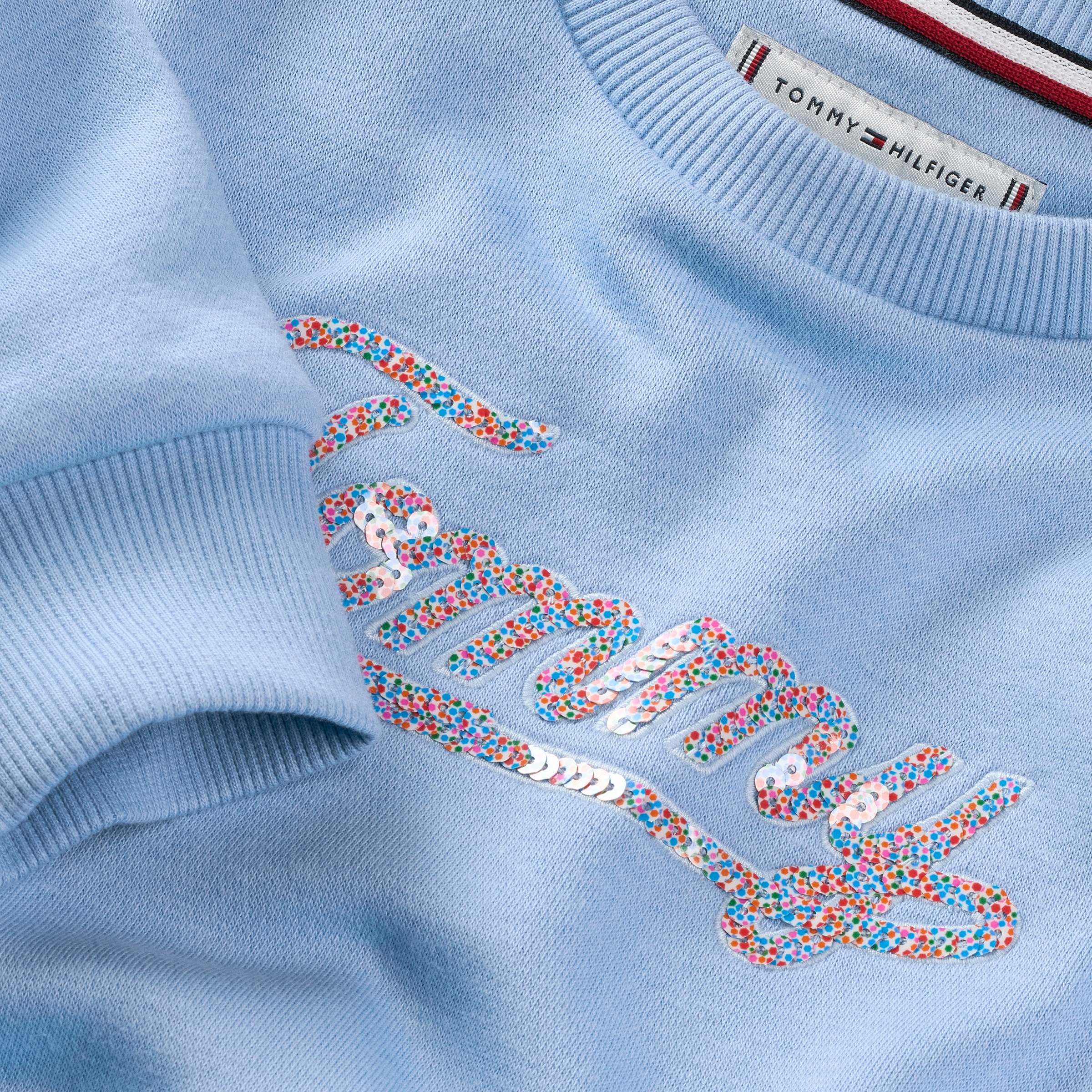 Tommy Hilfiger Sweatshirt »TOMMY SCRIPT SEQUIN SWEATSHIRT«, für Kinder bis 16 Jahre, Logo-Schriftzug mit bunten Pailletten