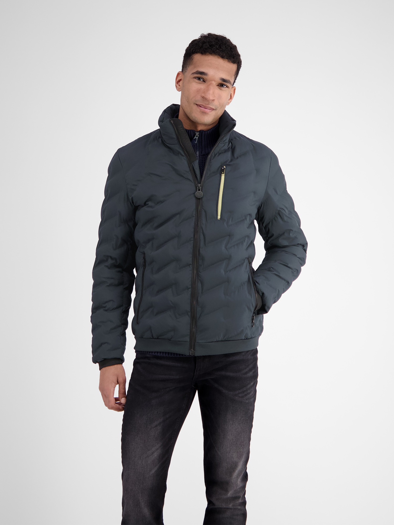 LERROS Outdoorjacke »LERROS Sportive Funktions-Steppjacke für Herren« mit Kapuze Wasser- und windabweisend