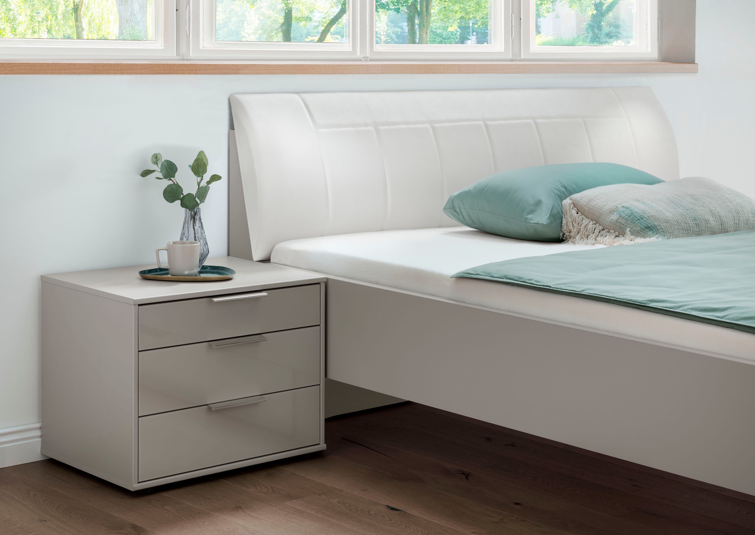 WIEMANN Futonbett »Monaco, Bettgestell, Bettrahmen, komfortables Polsterkopfteil«, (4-fache Liegehöhenverstellung, MADE IN GERMANY), Polsterkopfteil aus Kunstleder, verschiedene Größen, in Komforthöhe