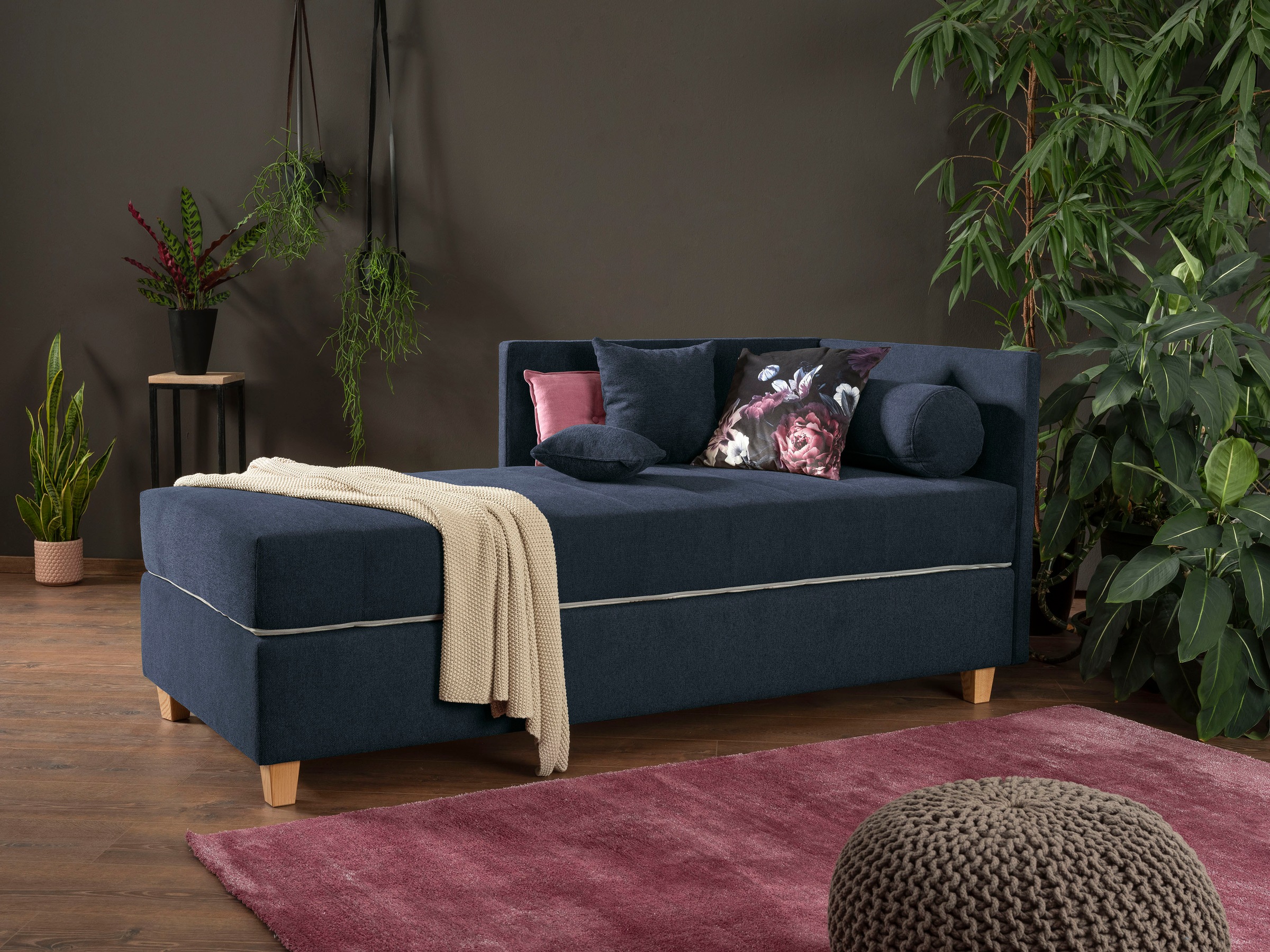 alina Schlafsofa »Kona«, 7-Zonen Taschenfederkernmatratze, Zierkissen-Set und Schlummerrollen