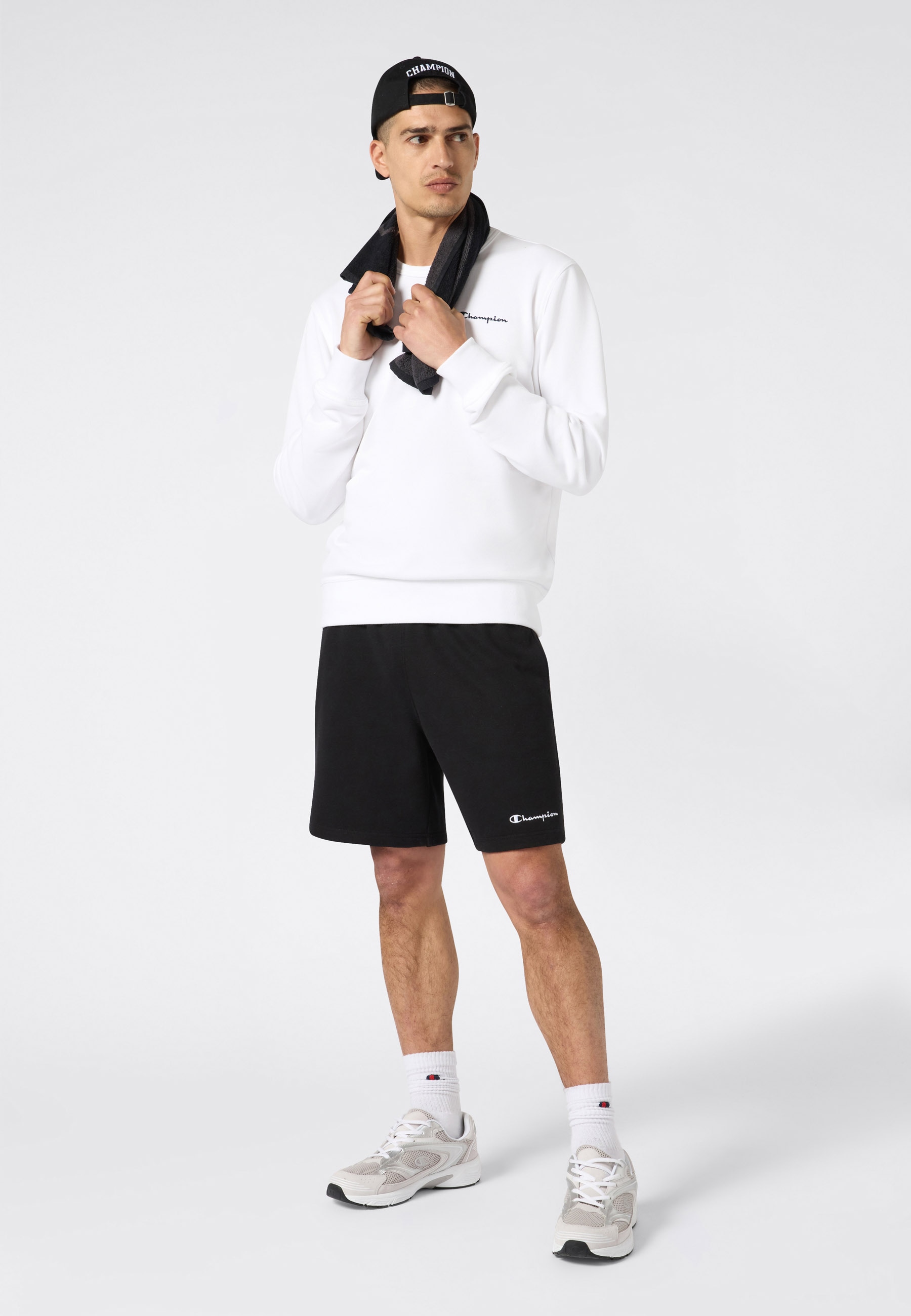 Champion Sweatshorts »ICONS Terry 9-inch Bermuda«  sportlicher Stil, bequeme Passform