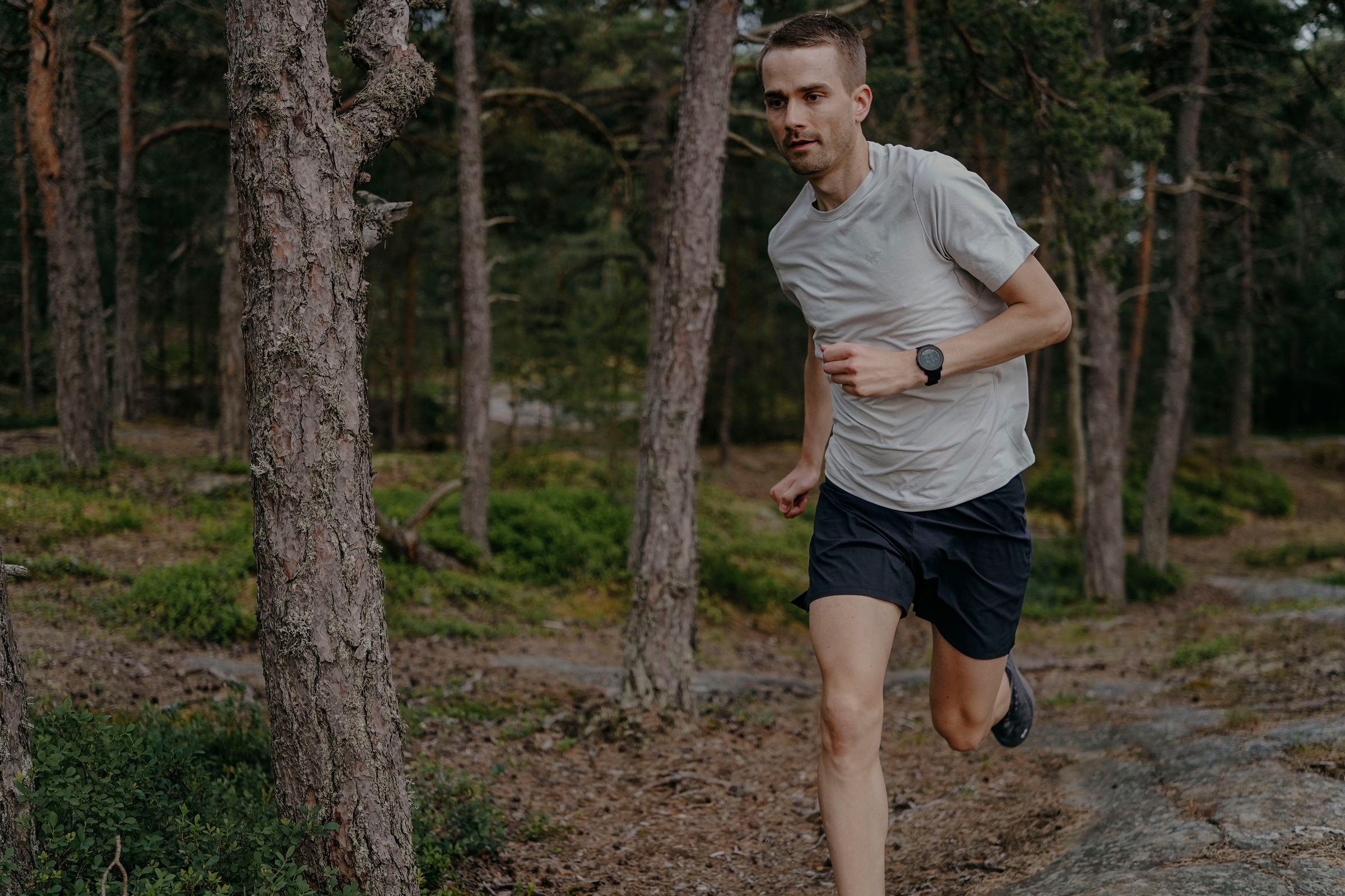Suunto Smartwatch »9 Peak Pro«, (3,04 cm / 1,2 Zoll),)