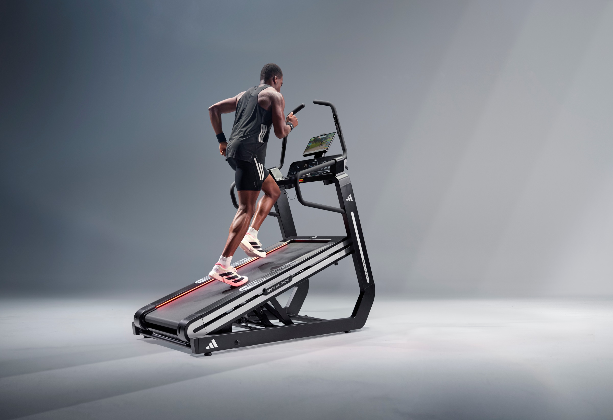adidas Performance Laufband »adidas T-800 High Incline Laufband« Climb Mode, Apps, LED Beleuchtung, Stufenlose Steigung bis 40 %