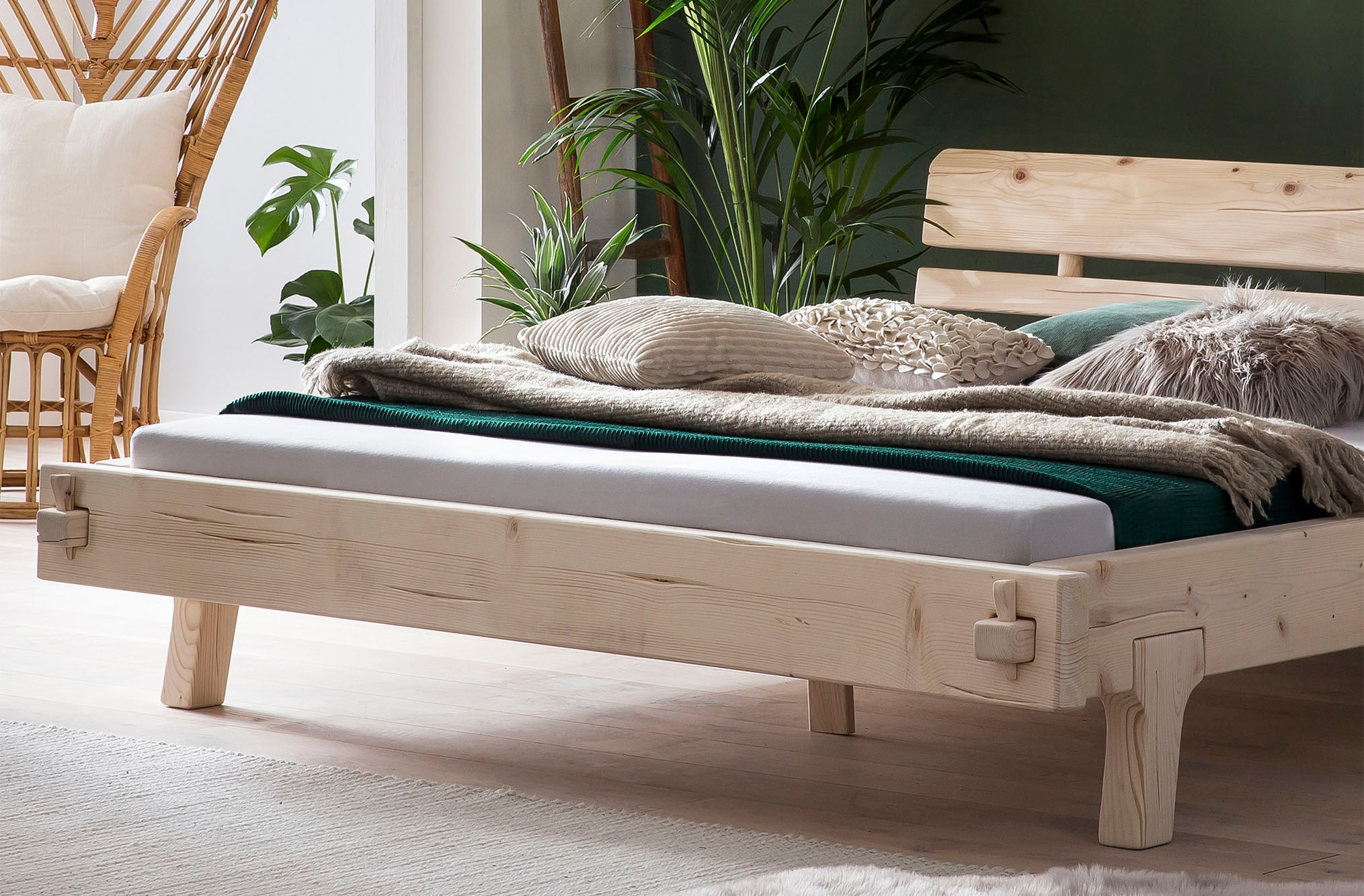 4. Bild von SalesFever Holzbett