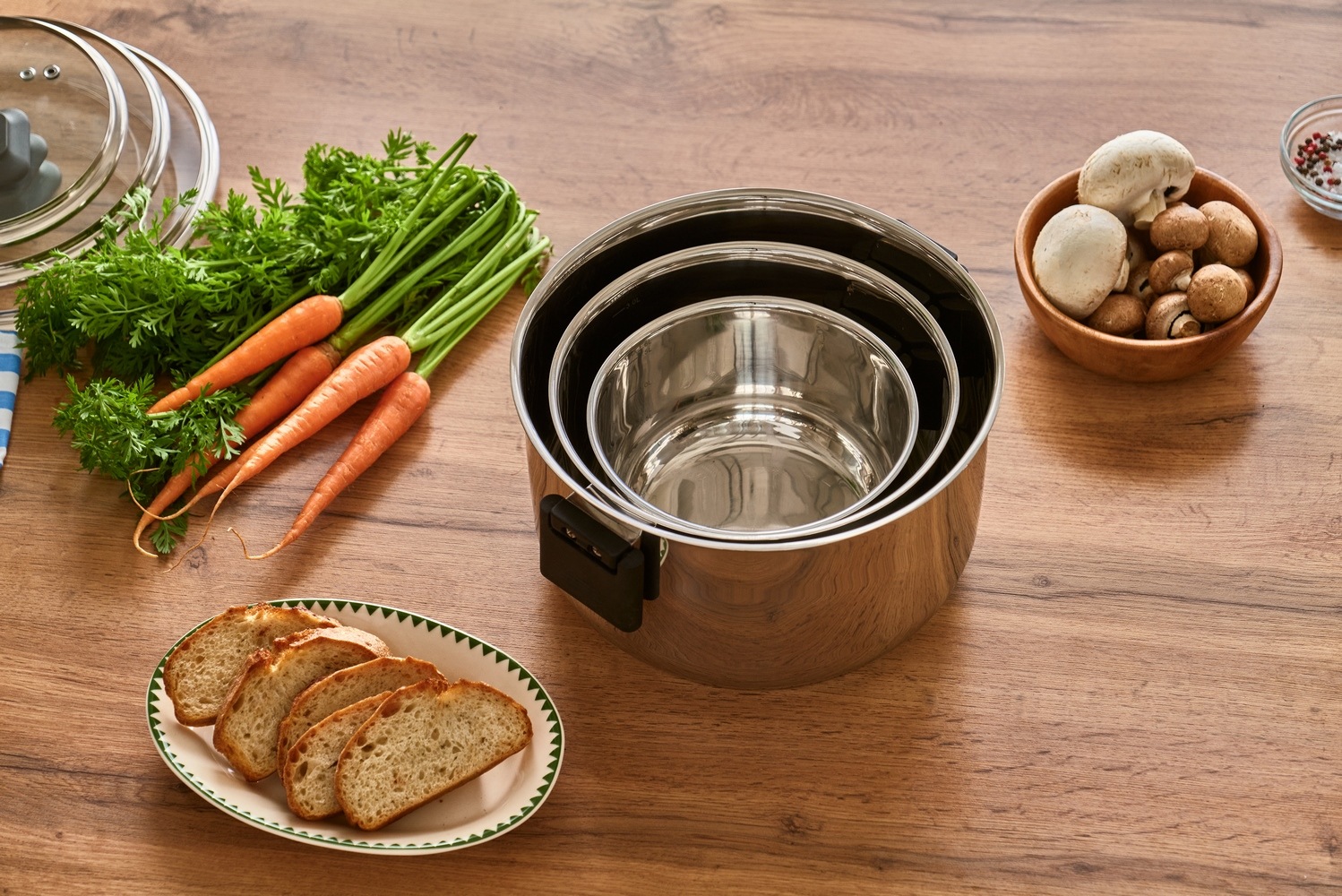 RESTO Kitchenware Kochtopf »Anser, energiesparend und spülmaschinenfest, im Geschenkkarton«, Edelstahl 18/10, (2 tlg.), Geeignet für alle Herdarten, auch Induktion, mit klappbaren Griffen