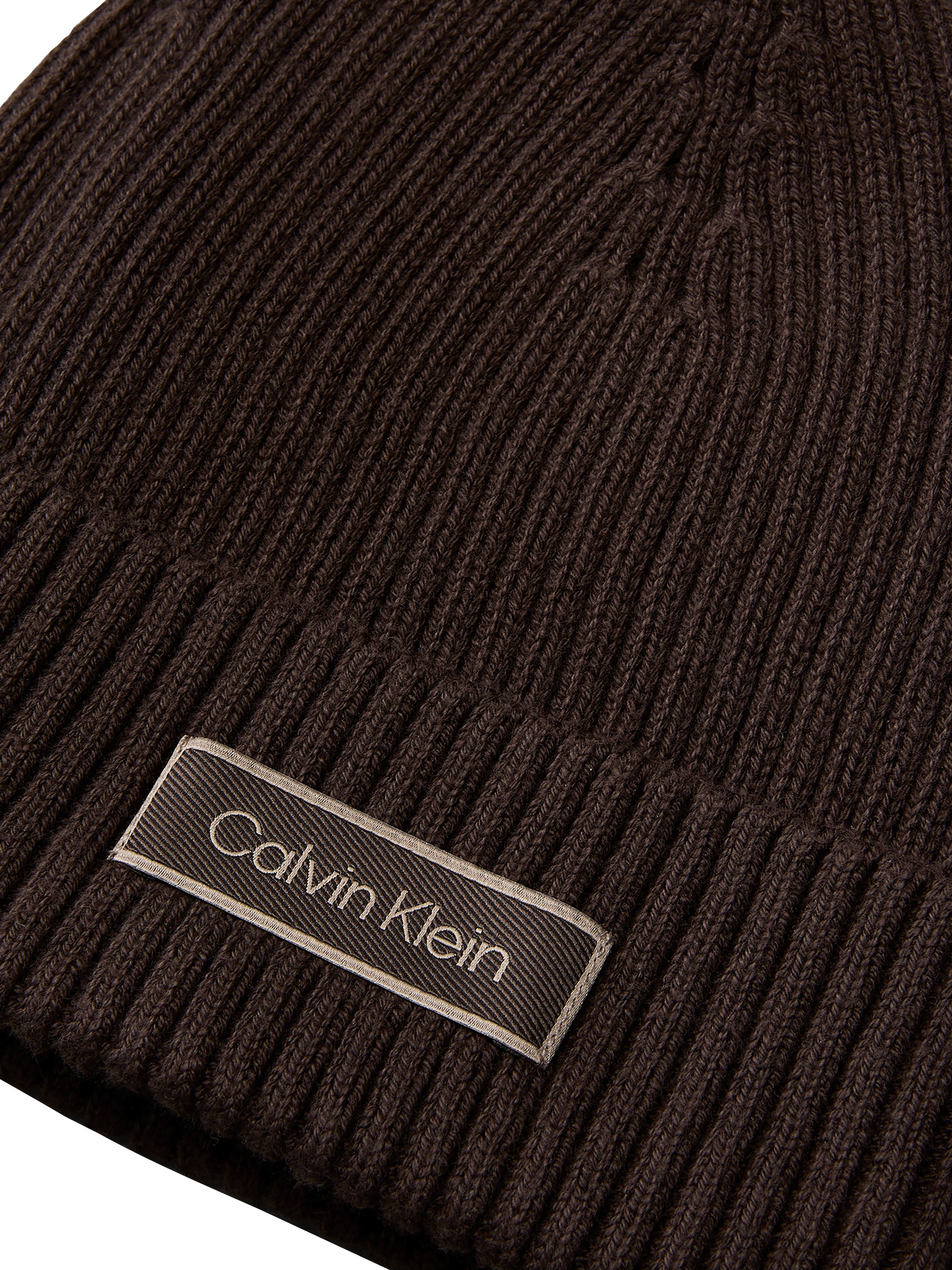 Calvin Klein Strickmütze »PATCH CHUNKY RIB COTTON BEANIE« mit Markenlogo