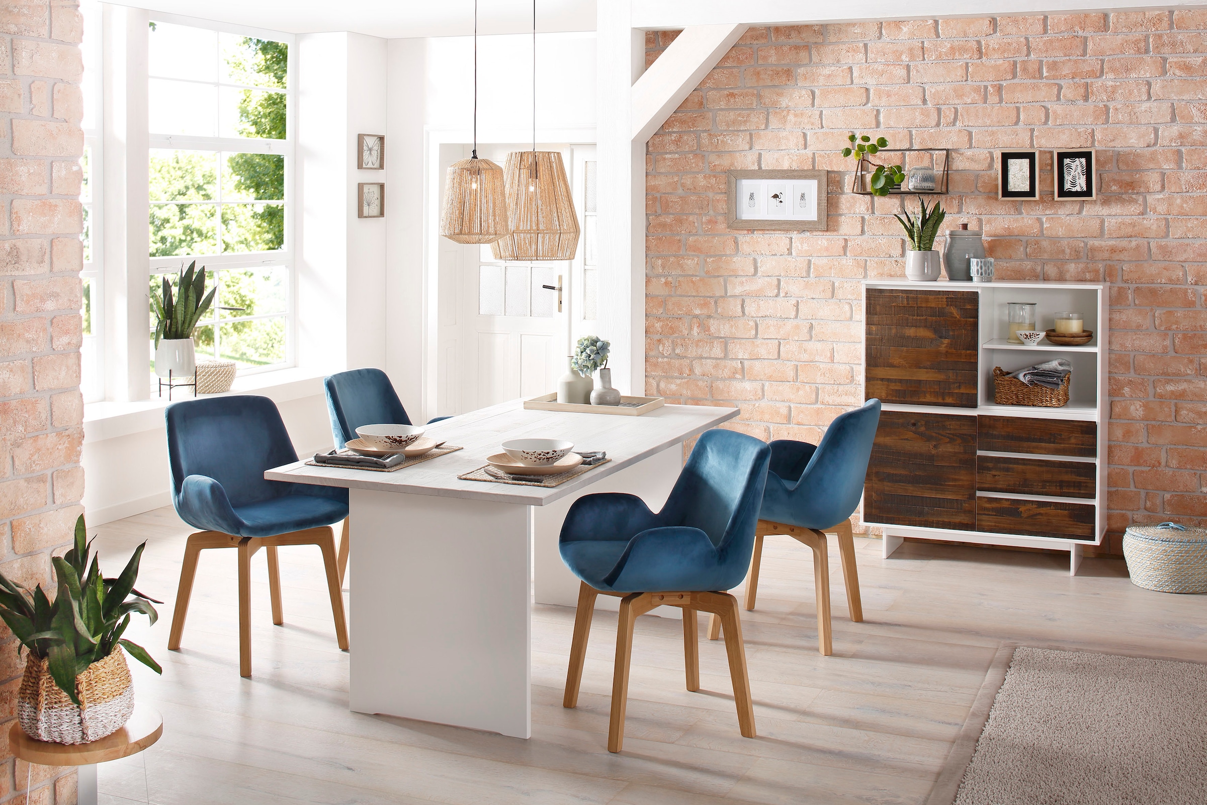 Home affaire Highboard »Morgan Midischrank«, Kommode aus massivem Kiefernholz, eingefräste Griffmulden, Höhe 120 cm