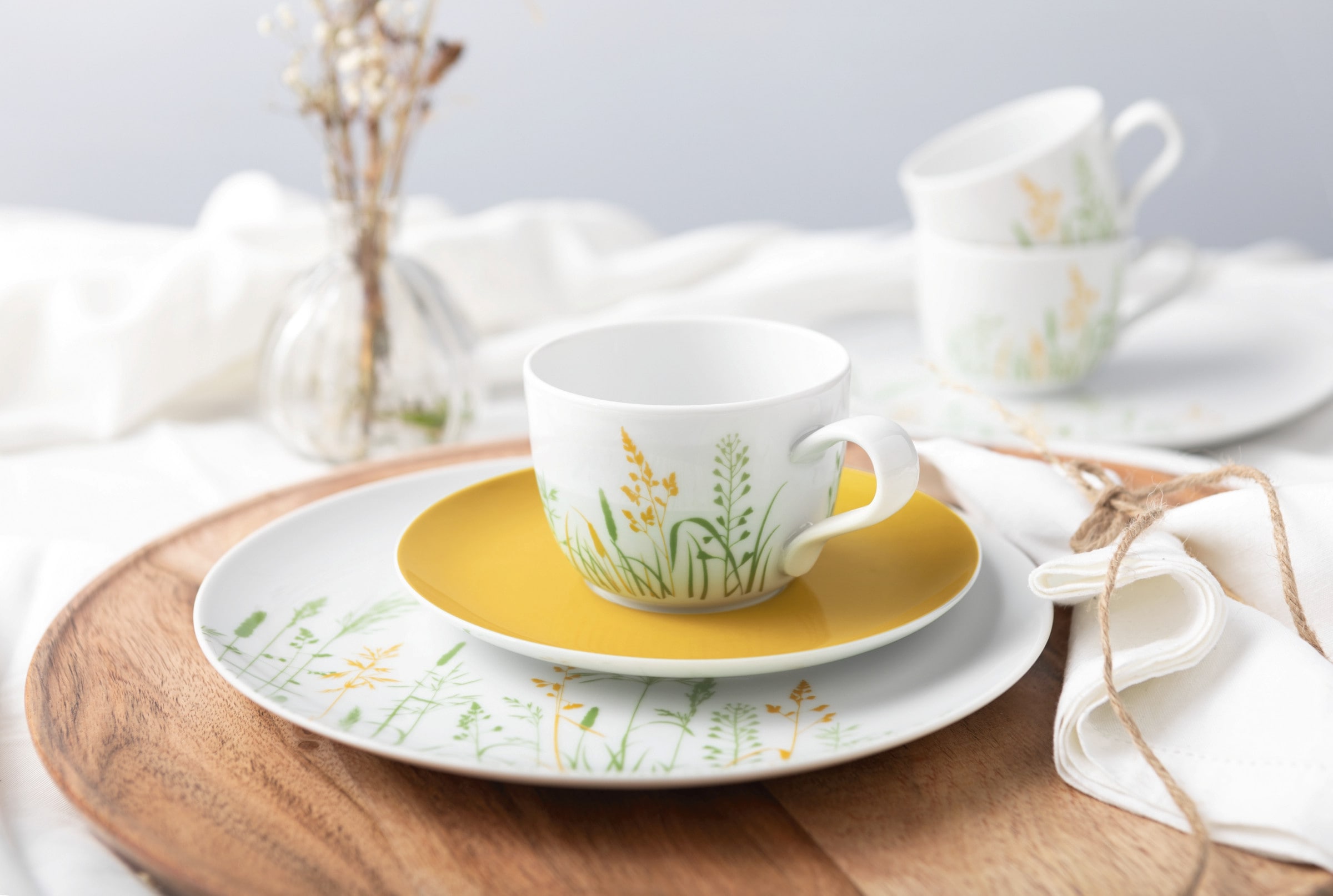 Seltmann Weiden Kaffeeservice »Geschirr-Set, 18 Teile, Liberty Meadow Grasses«, (Set, 18 tlg., 6x Kaffeeobertasse 0,26 l, 6x Kombi-Untertasse, 6x Frühstücksteller), Tassen, Untertassen, Teller, Made in Germany, 18 Teile, für 6 Personen