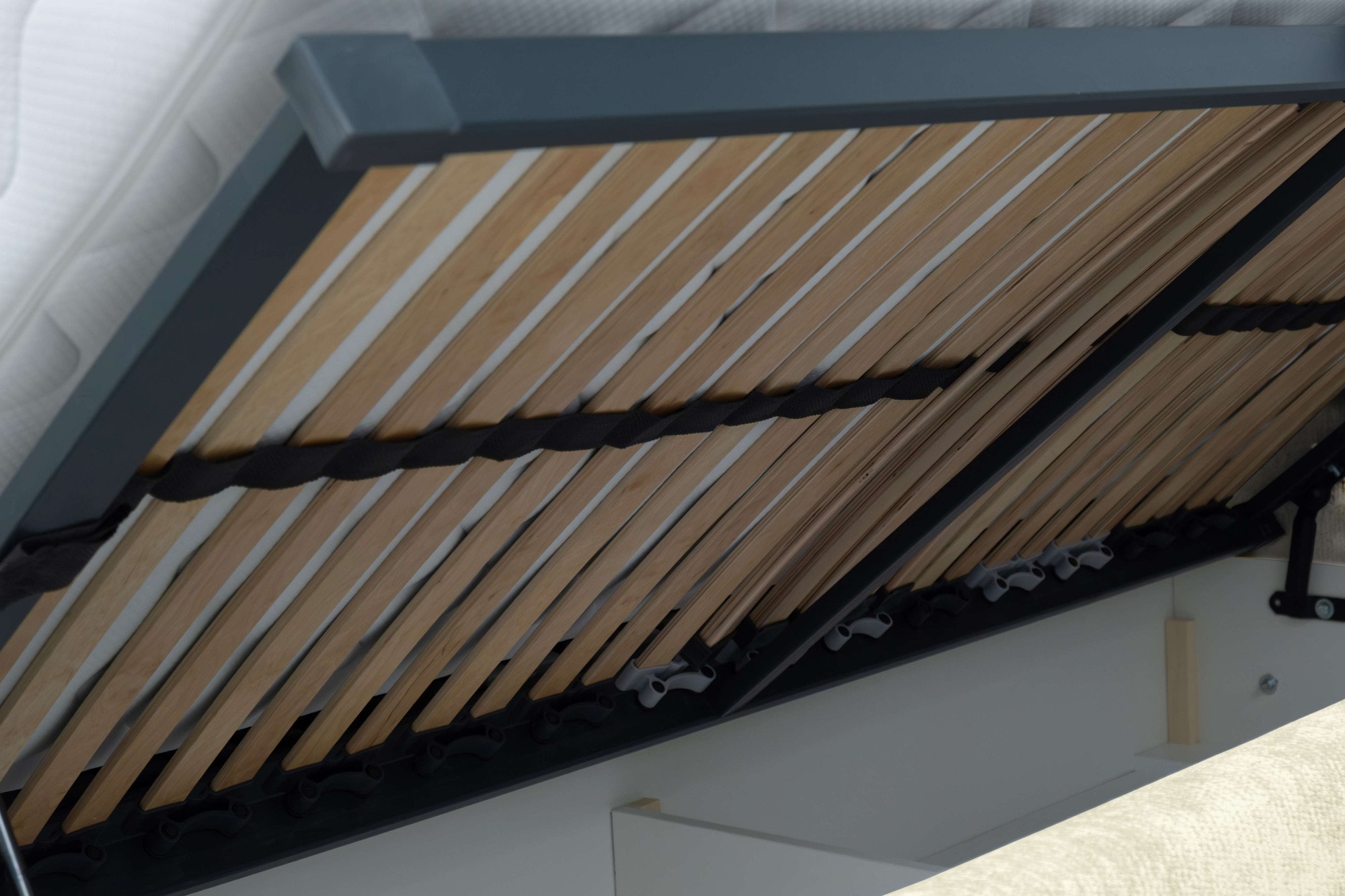 OTTO home Polsterbett »Vyllo, Doppelbett, Federkernbett, Komforbett, 160, 180 cm, Bettkästen« Mit 5-Zonen-TFK-Matratze H3, Lattenrost, Eicheapplikationen