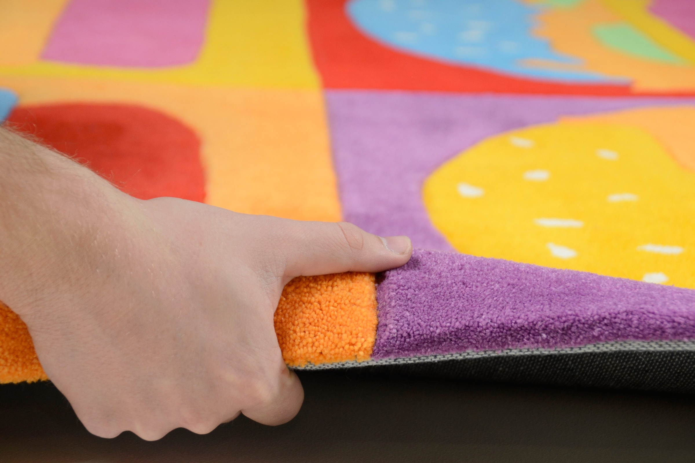 THEKO Kinderteppich »Burger«, rechteckig, 15 mm Höhe, Kurzflor, kräftige Farben, Kinder- und Jugendzimmer