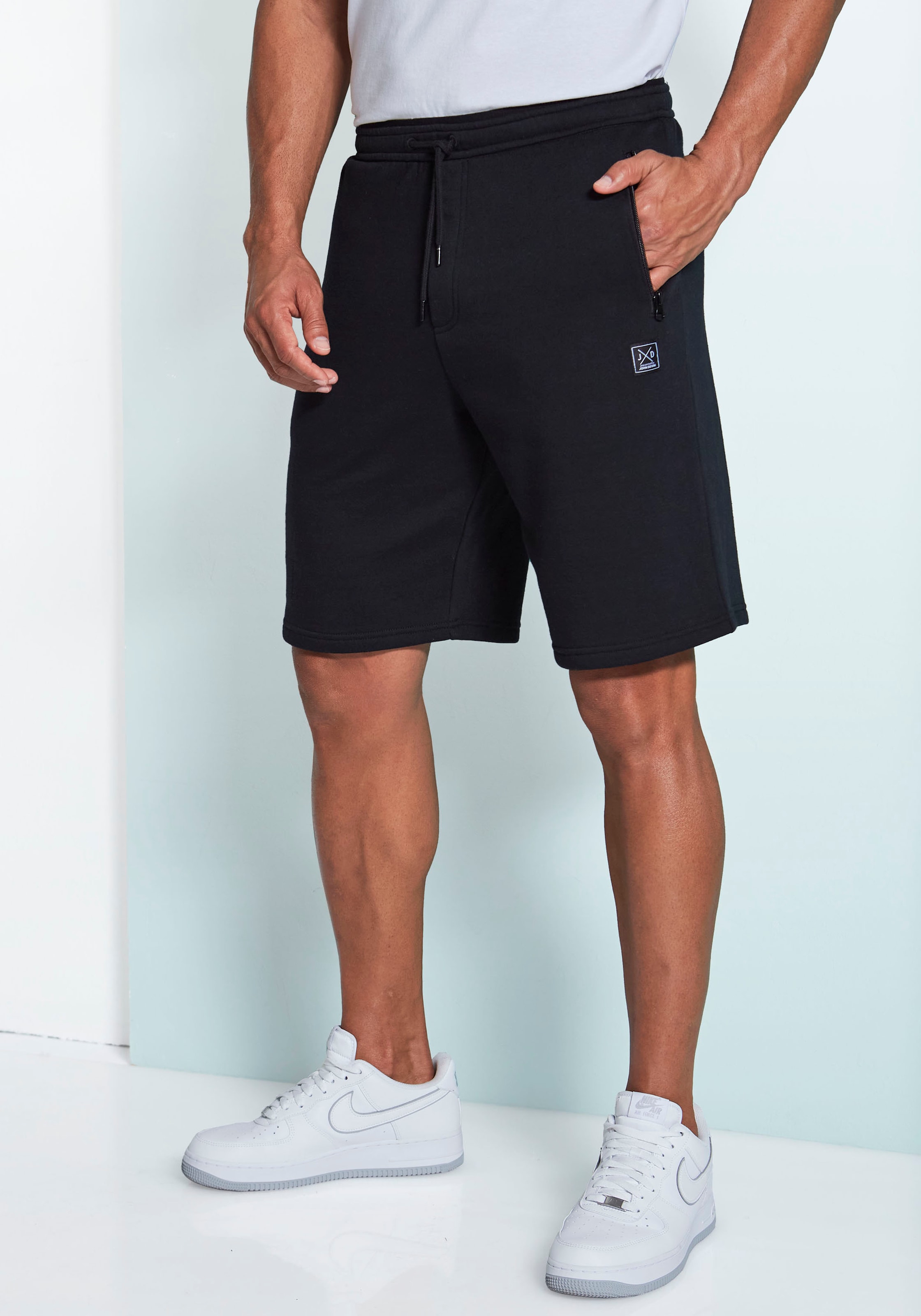 John Devin Sweatshorts, seitliche Taschen mit schwarzem Reißverschluss